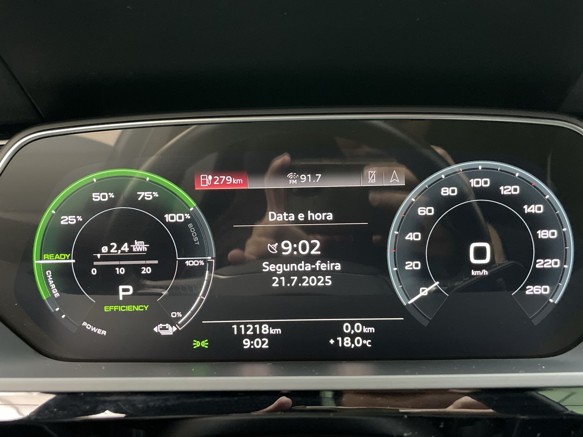 Audi-E-TRON-E-TRON Performa. Black Aut. (Elétrico)