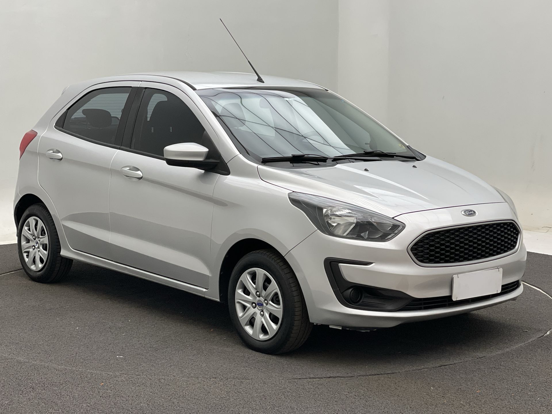 Ford-KA-Ka 1.0 SE/SE Plus TiVCT Flex 5p
