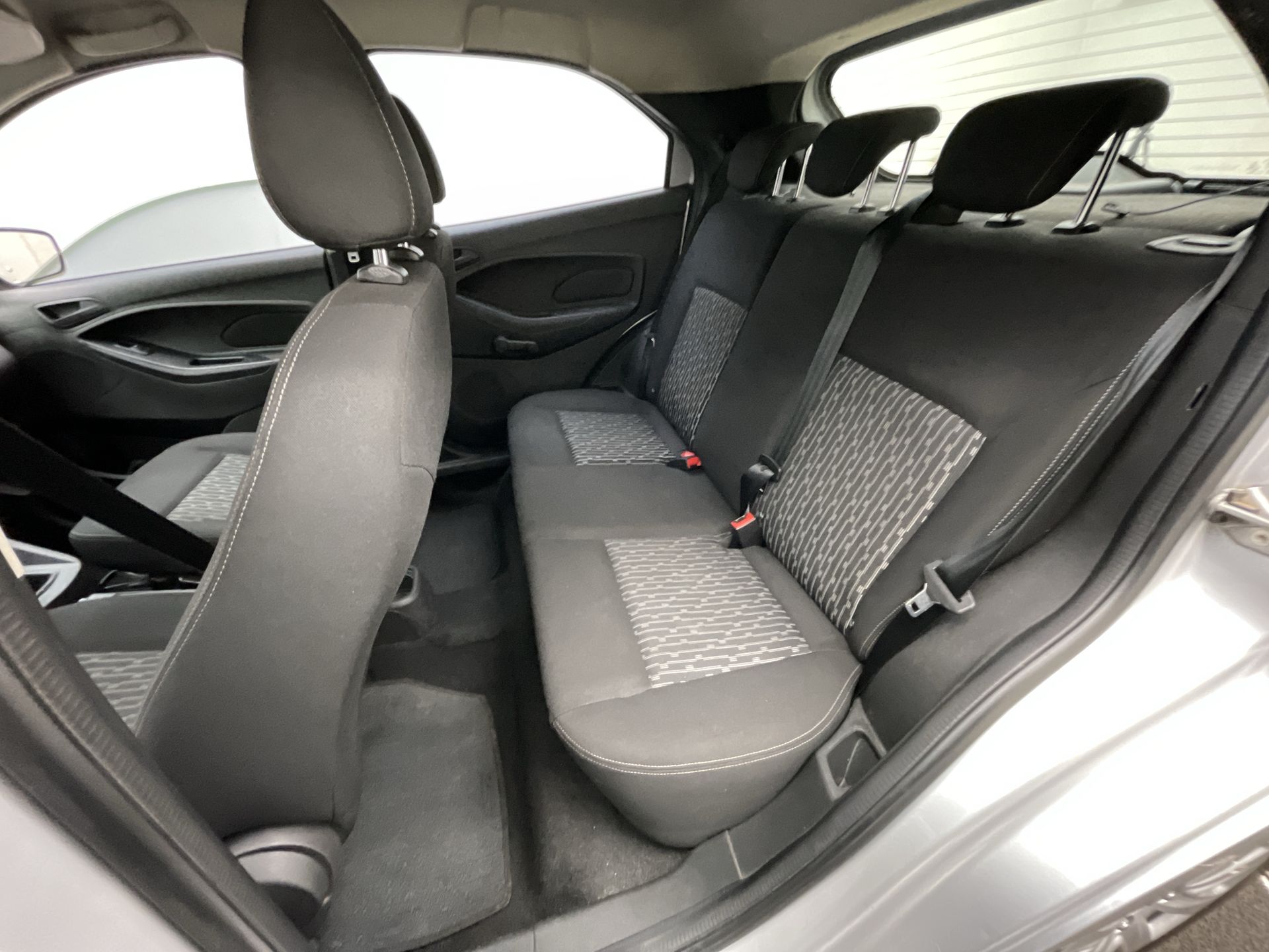Ford-KA-Ka 1.0 SE/SE Plus TiVCT Flex 5p