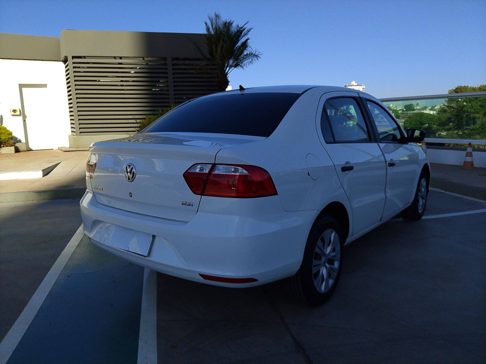 VW - Volkswagen-VOYAGE-VOYAGE 1.6 MSI Flex 16V 4p Aut.
