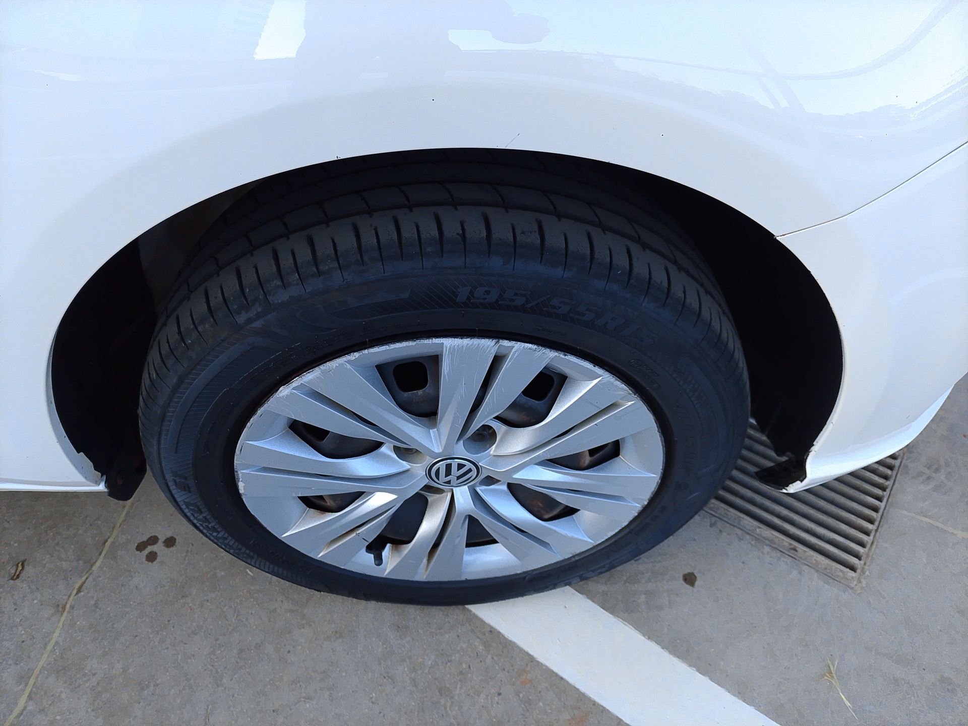 VW - Volkswagen-VOYAGE-VOYAGE 1.6 MSI Flex 16V 4p Aut.