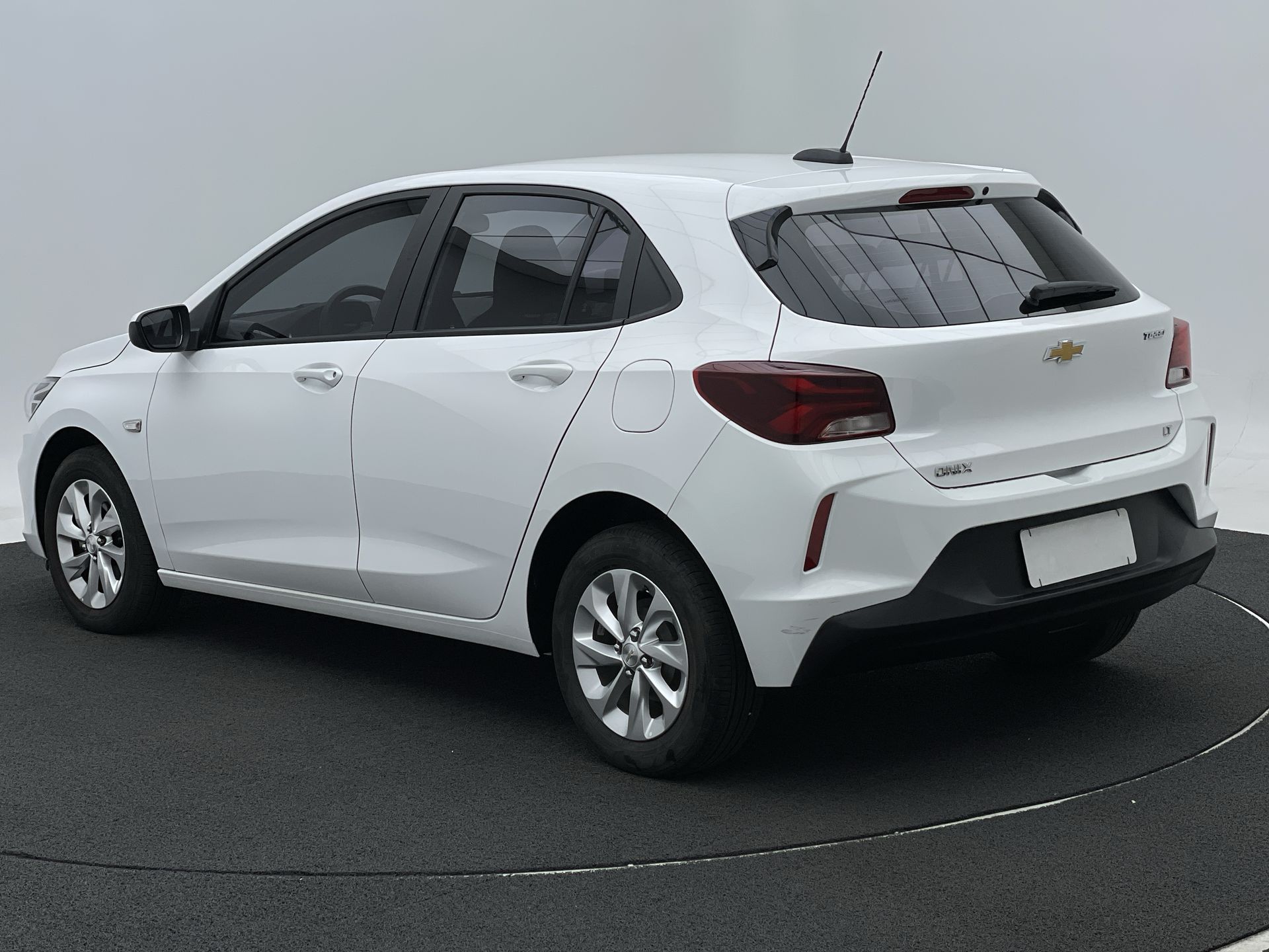 GM - Chevrolet-ONIX-ONIX HATCH LT 1.0 12V Flex 5p Mec.