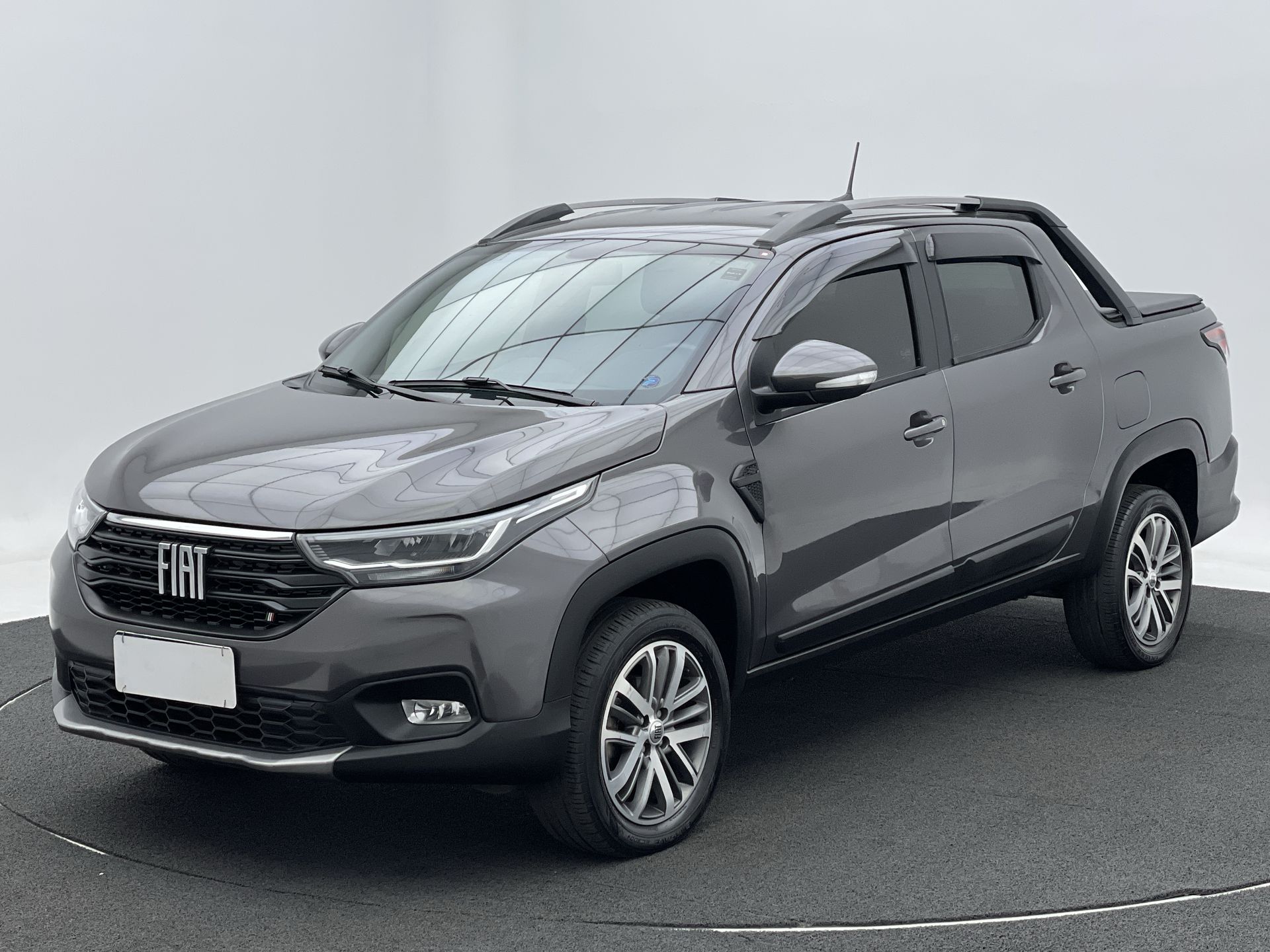 Fiat-STRADA-Strada Volcano 1.3 Flex 8V CD Aut.