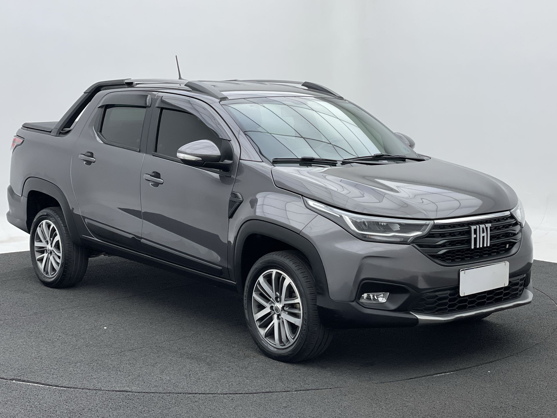 Fiat-STRADA-Strada Volcano 1.3 Flex 8V CD Aut.