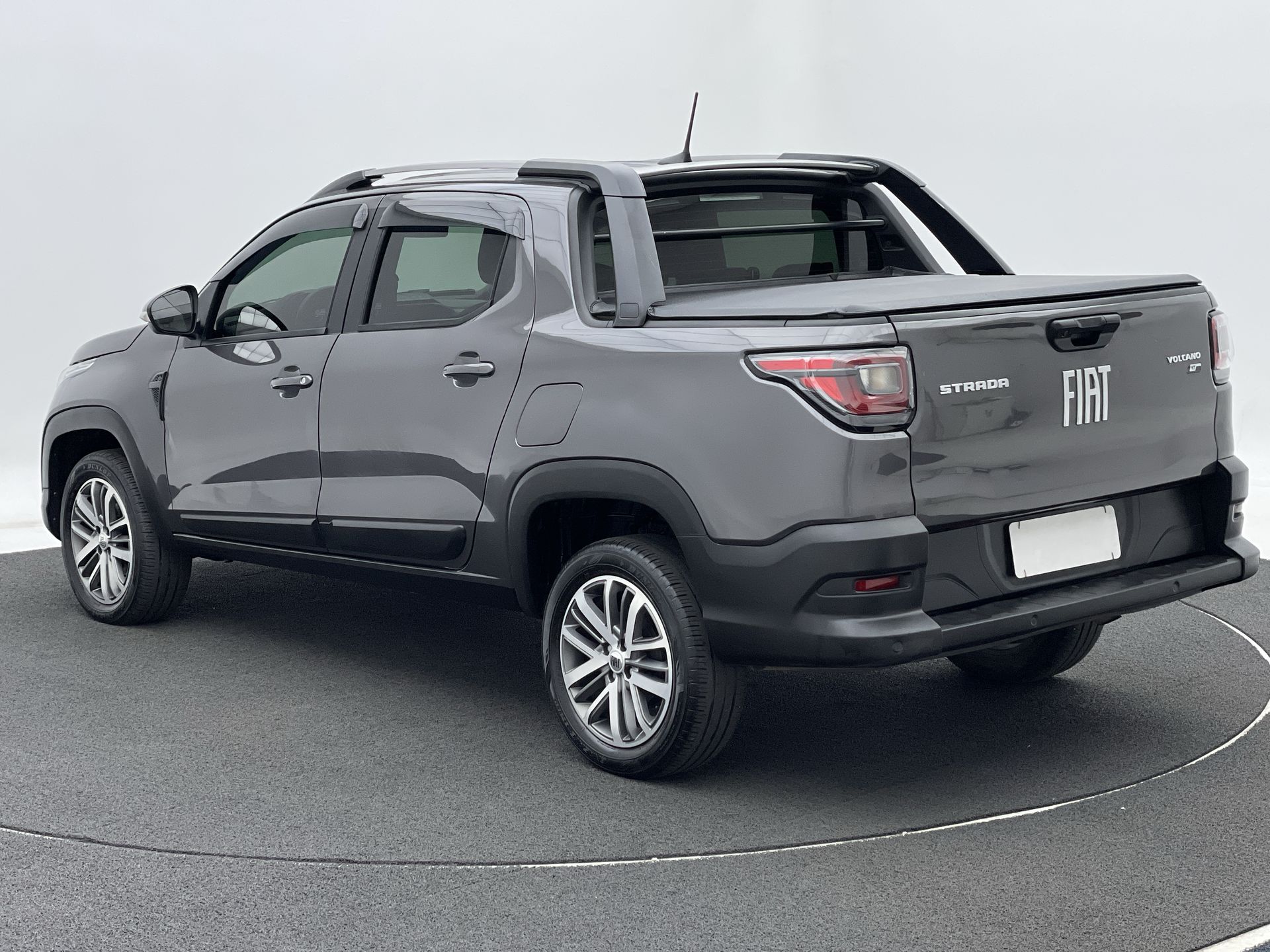 Fiat-STRADA-Strada Volcano 1.3 Flex 8V CD Aut.