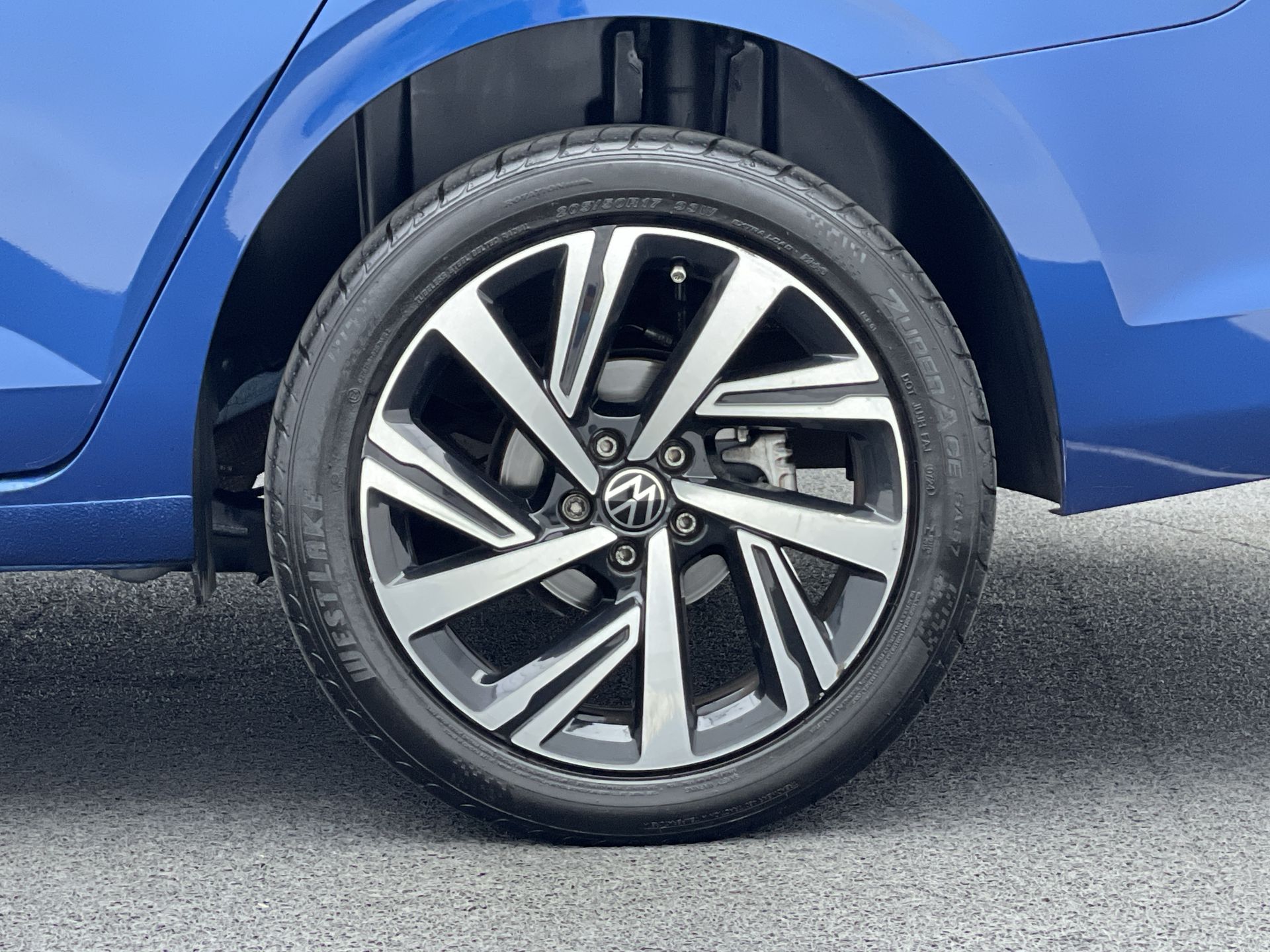 VIRTUS Highline 200 TSI 1.0 Flex 12V Aut