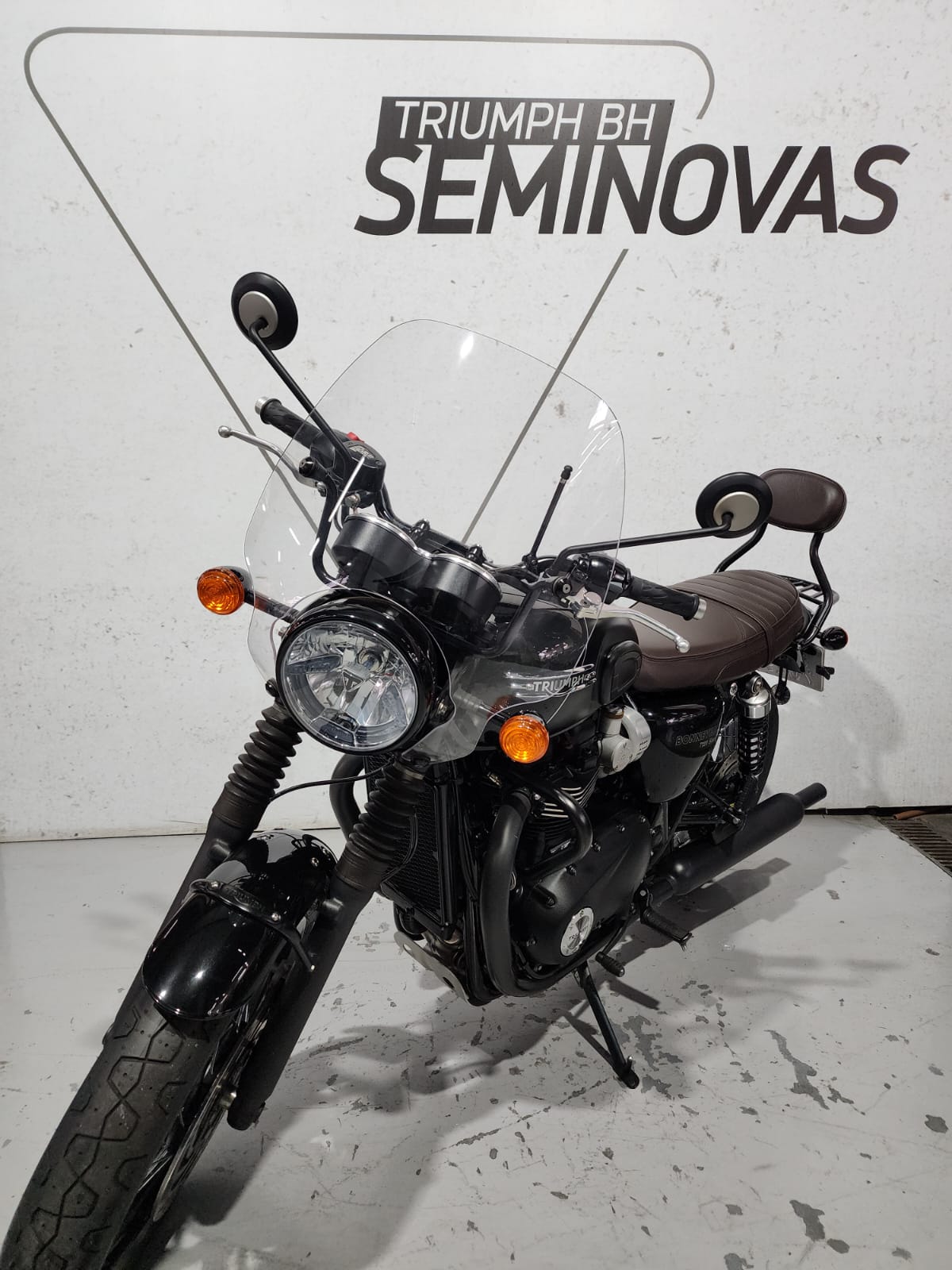 TRIUMPH-BONNEVILLE-BONNEVILLE T120 BLACK