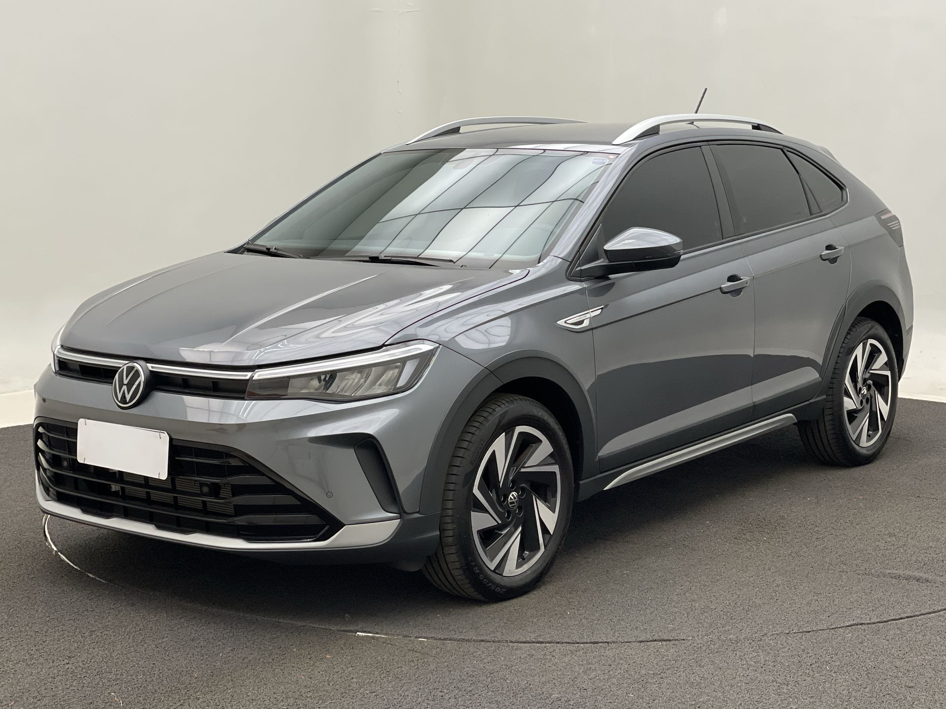 Nivus Highline 1.0 200 TSI Flex Aut.