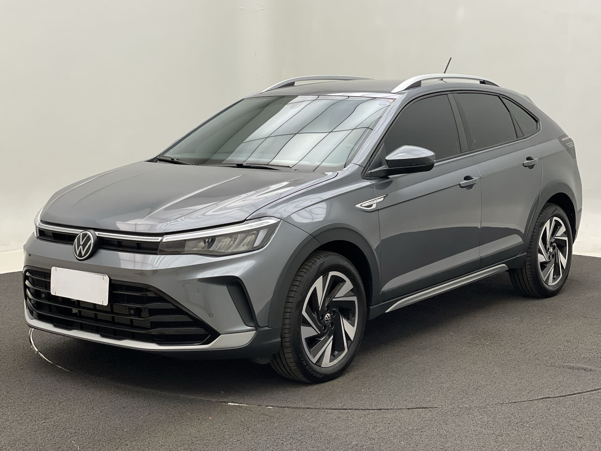 Nivus Highline 1.0 200 TSI Flex Aut.