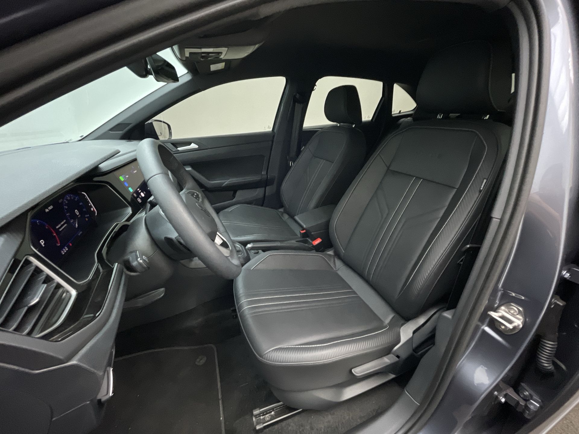 Nivus Highline 1.0 200 TSI Flex Aut.