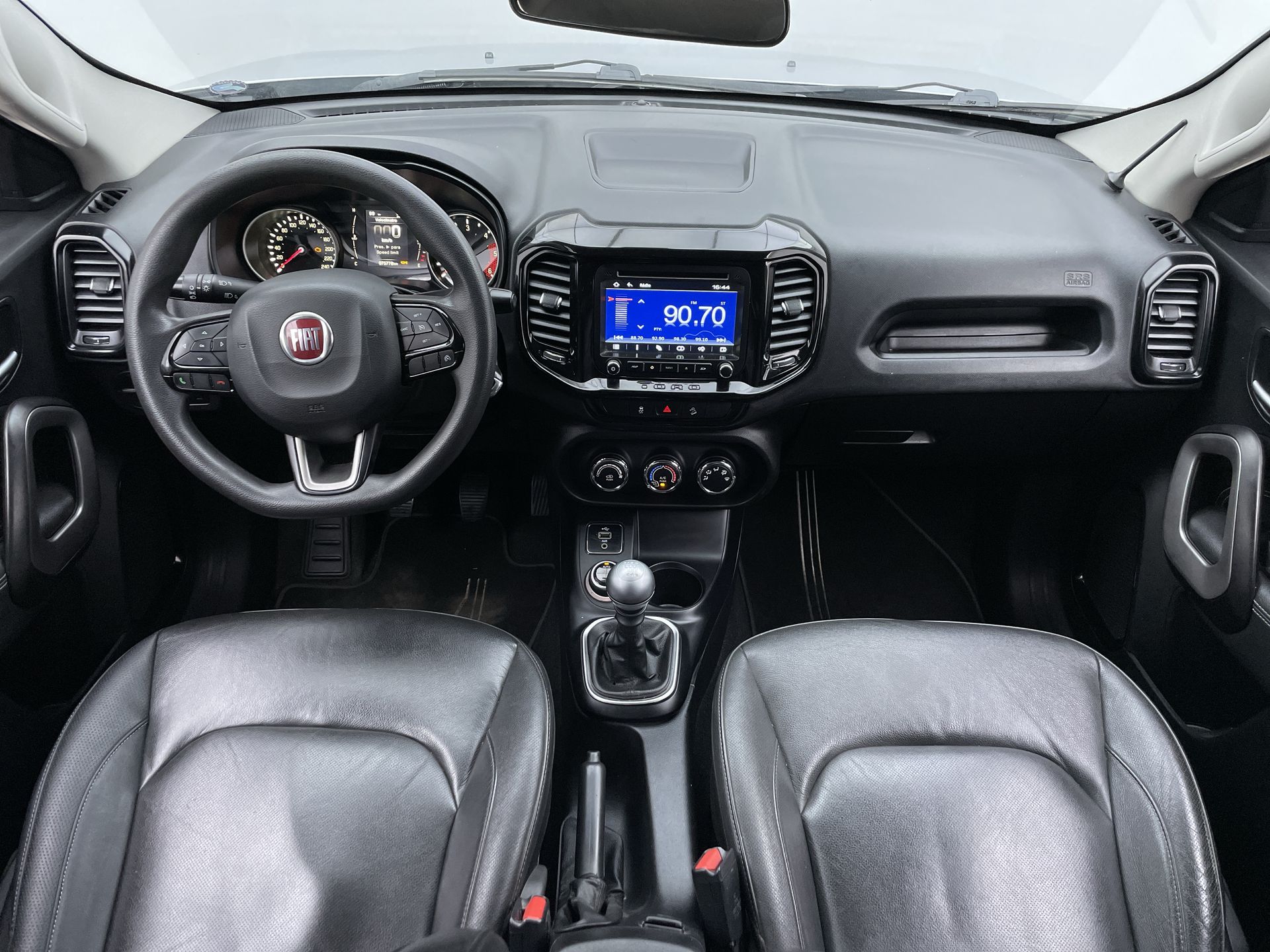 Toro Freedom 2.0 16V 4x4 TB Diesel Mec.
