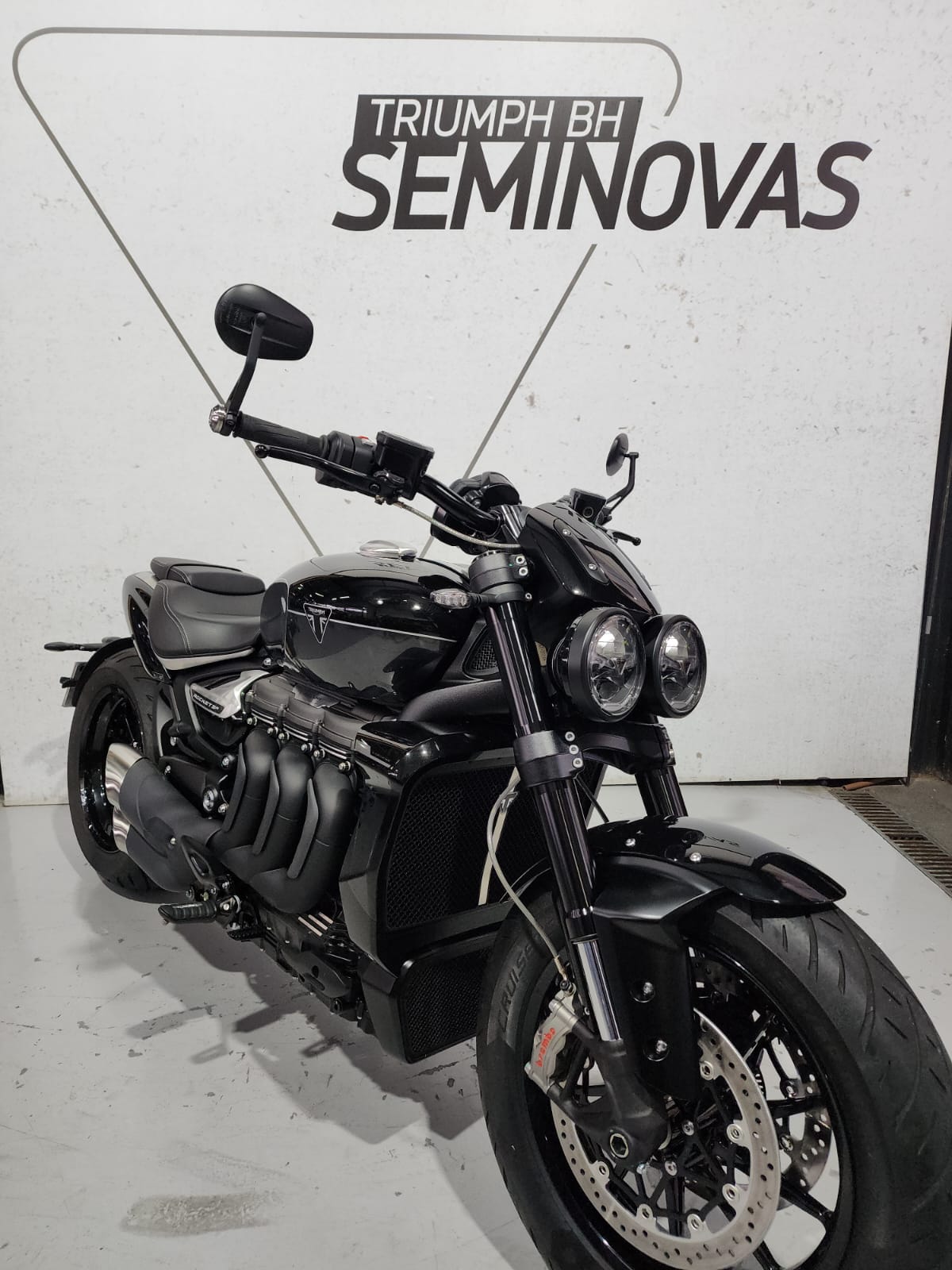 TRIUMPH-ROCKET-ROCKET III STORM Edition R 2500cc