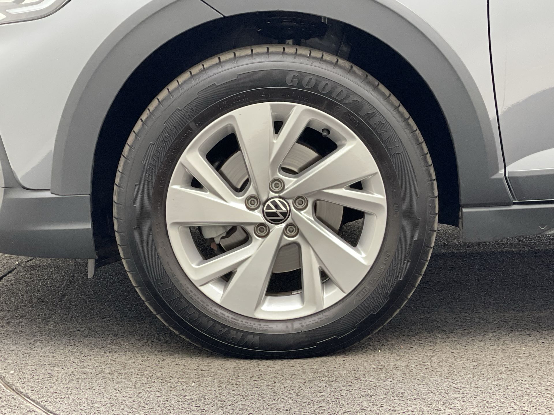 Nivus Comfortline 1.0 200 TSI Flex Aut.