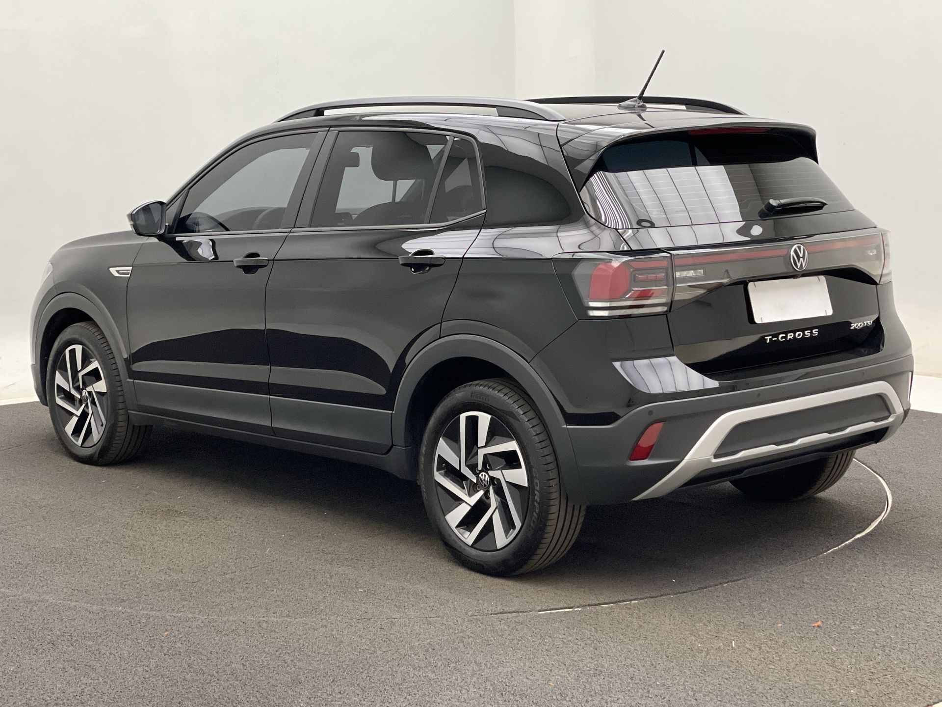 VW - Volkswagen-T-Cross-T-Cross Comfor. 200 TSI 1.0 Flex 5p Aut.
