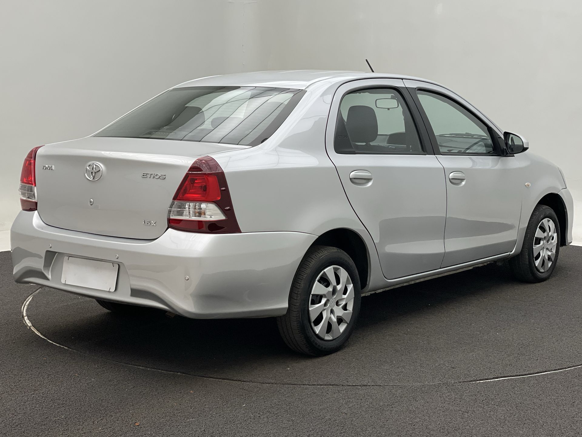 ETIOS X Sedan 1.5 Flex 16V 4p Mec.