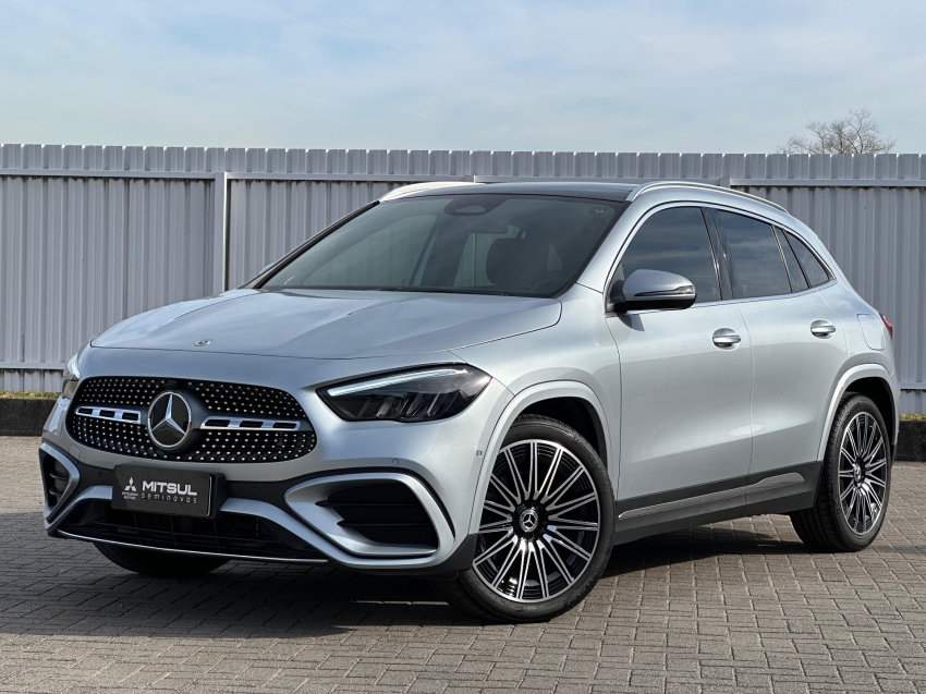 1.3 MHEV AMG LINE 7G-DCT