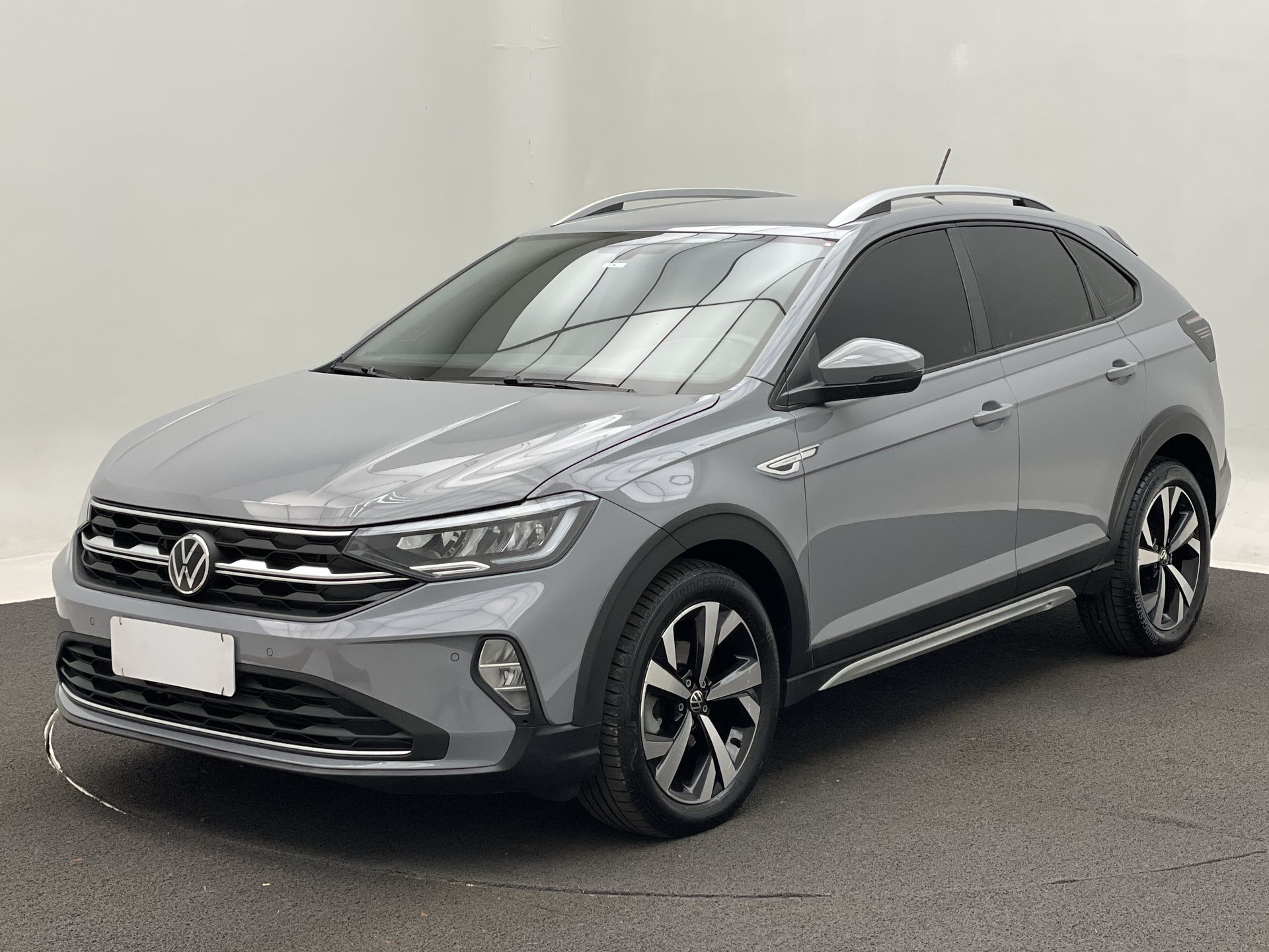 Nivus Highline 1.0 200 TSI Flex Aut.