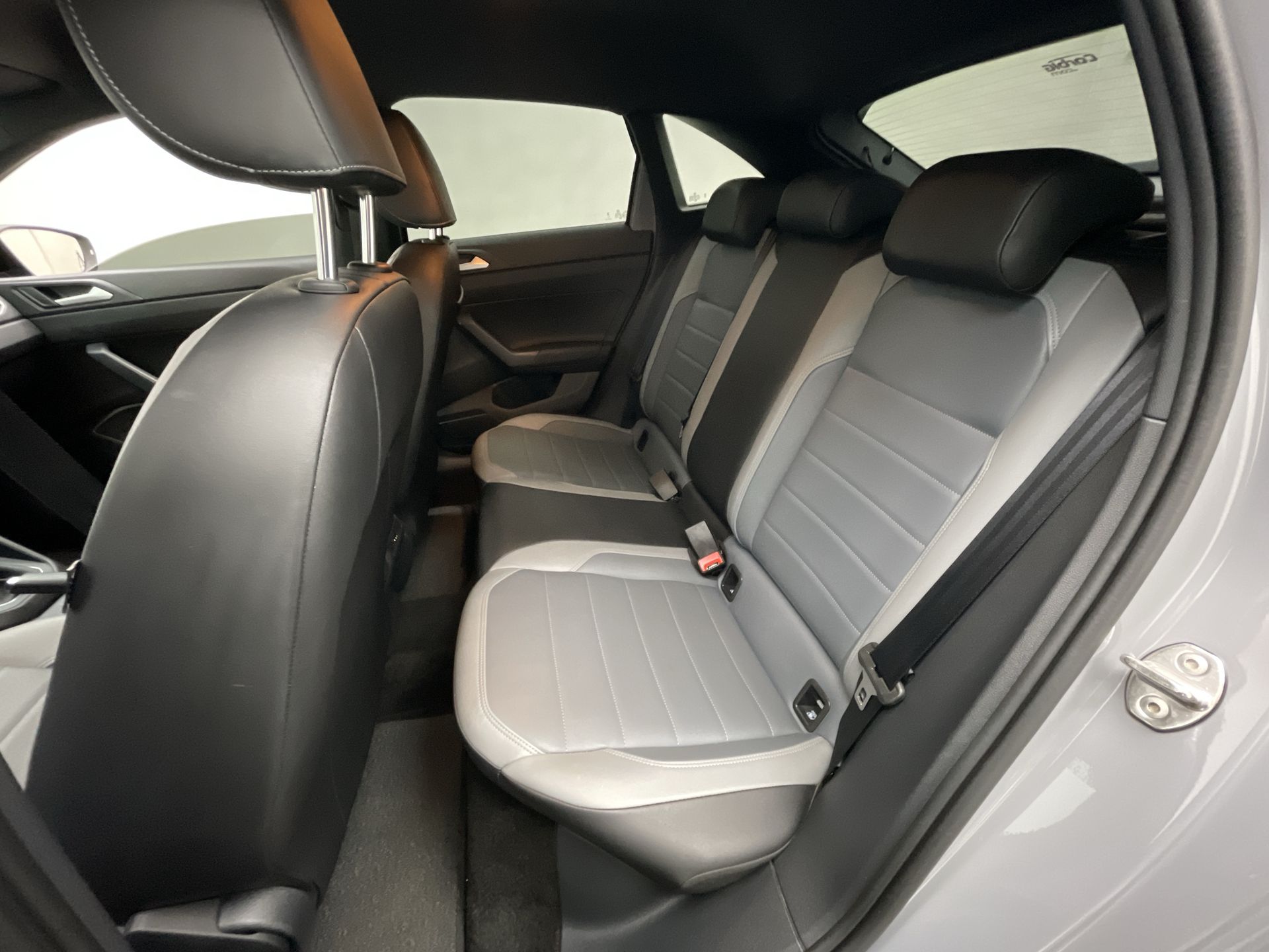 Nivus Highline 1.0 200 TSI Flex Aut.