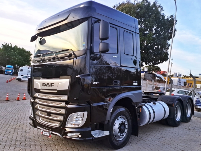 XF FTS480 6x2 Space Cab (Diesel)(E6)