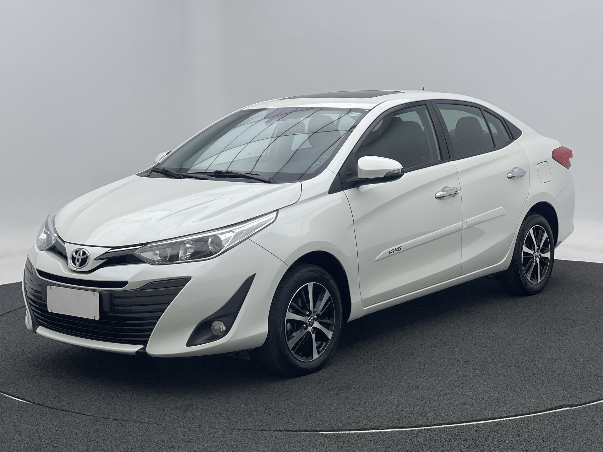 YARIS XLS Sedan 1.5 Flex 16V 4p Aut.