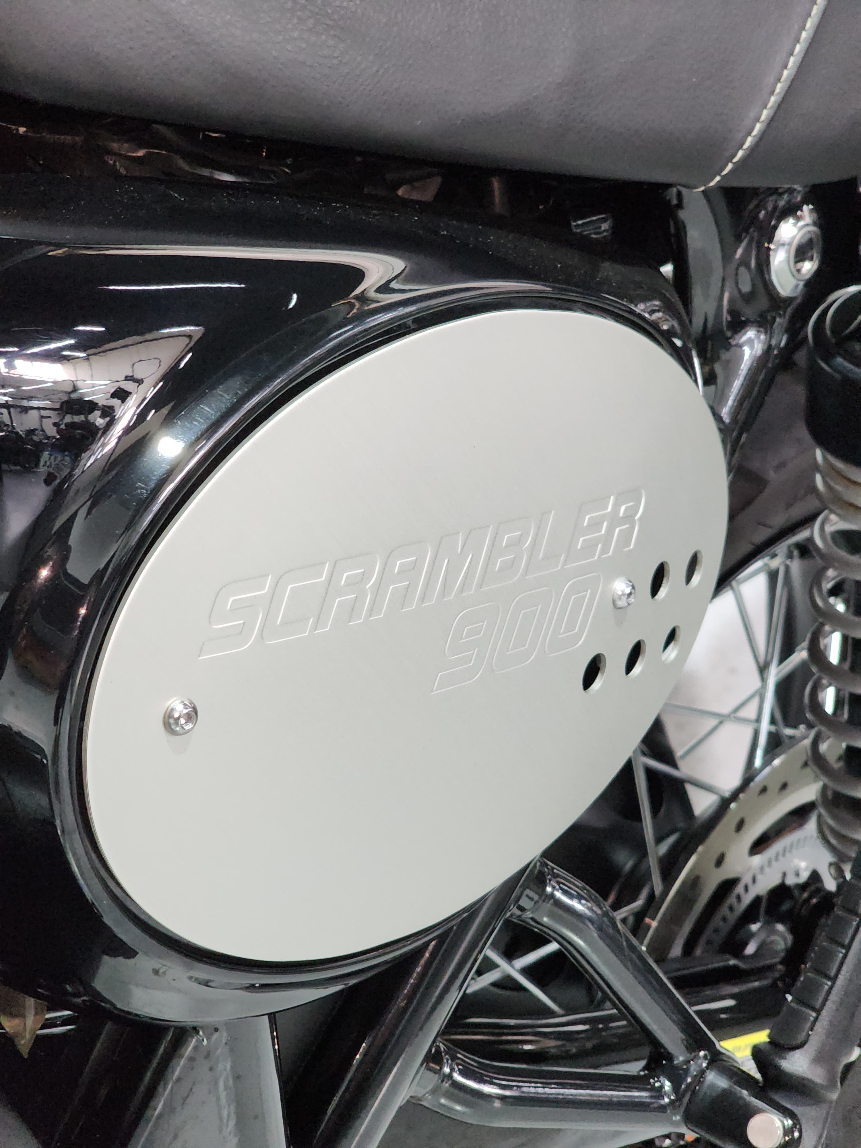TRIUMPH-SCRAMBLER-SCRAMBLER 900cc