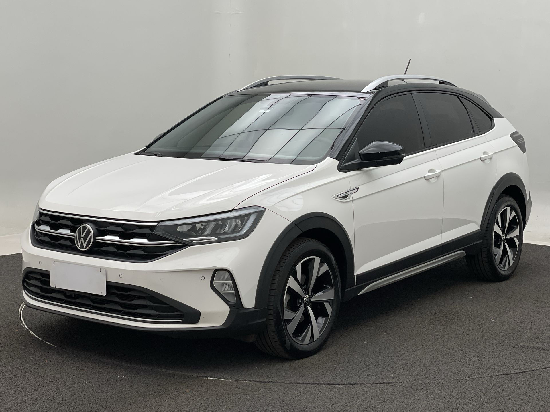 Nivus Highline 1.0 200 TSI Flex Aut.
