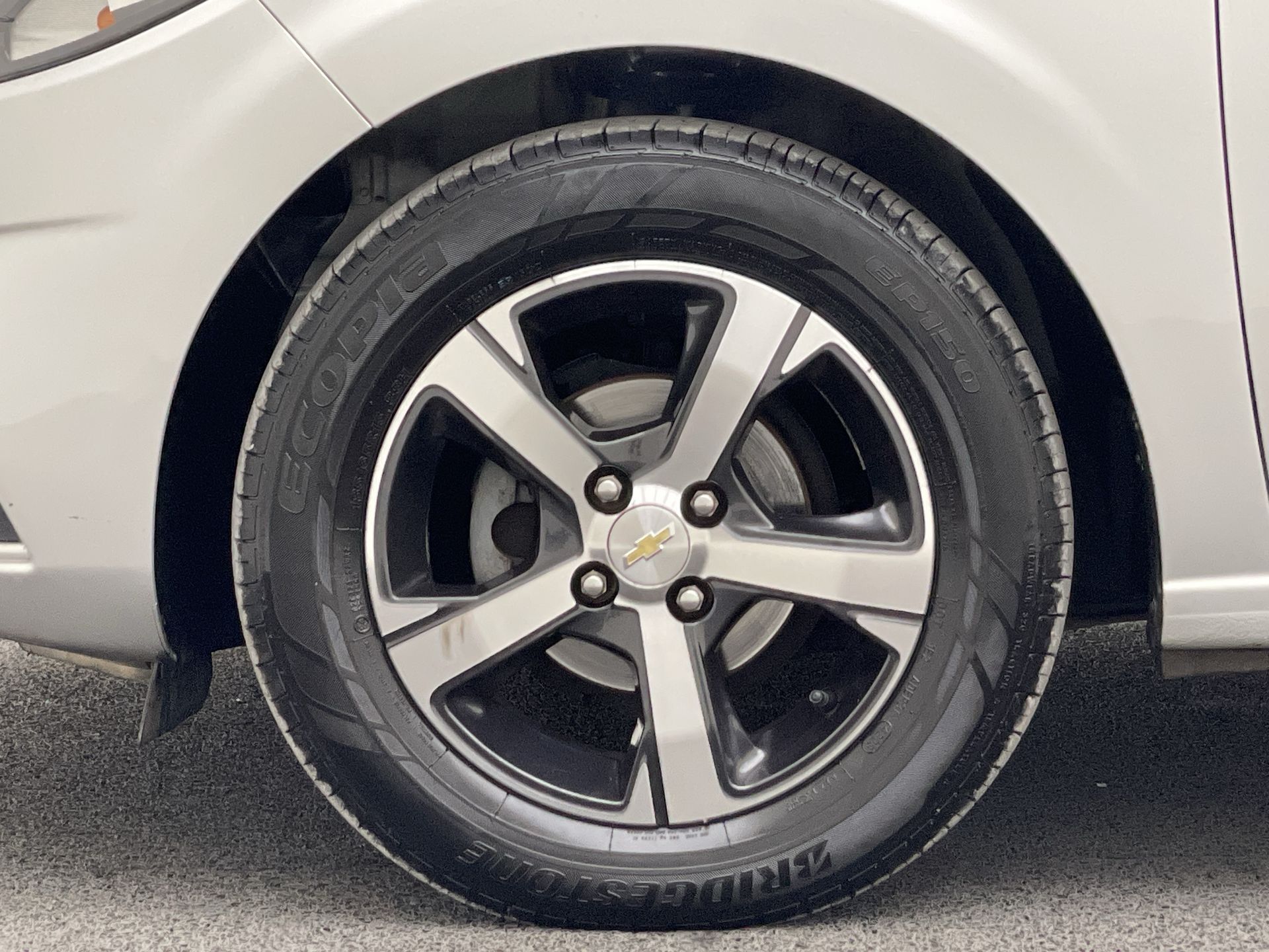 GM - Chevrolet-ONIX-ONIX HATCH LTZ 1.4 8V FlexPower 5p Mec.