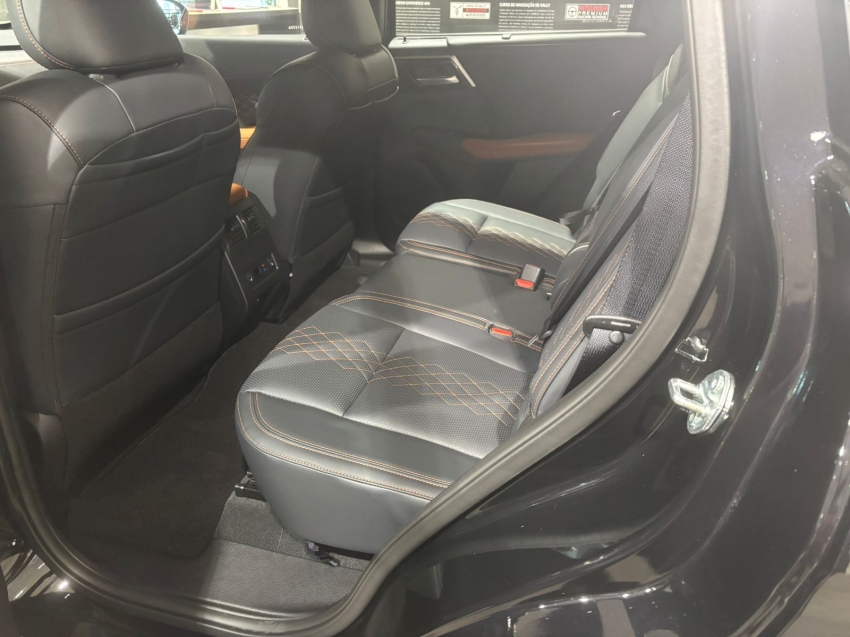 Mitsubishi-OUTLANDER-2.4 PHEV SIGNATURE S-AWC DHT