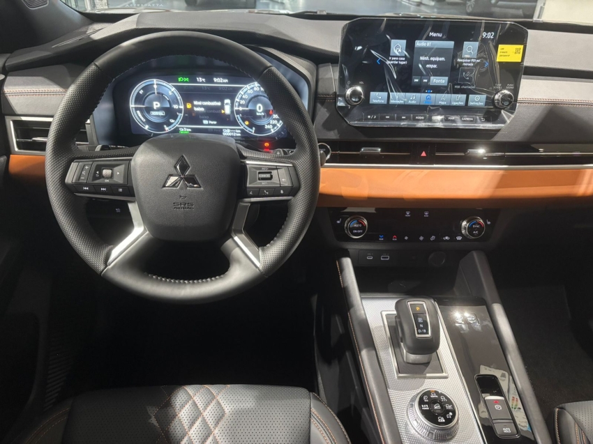 Mitsubishi-OUTLANDER-2.4 PHEV SIGNATURE S-AWC DHT