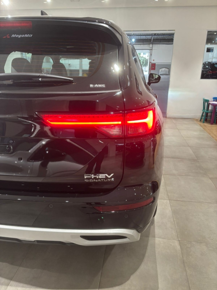 Mitsubishi-OUTLANDER-2.4 PHEV SIGNATURE S-AWC DHT