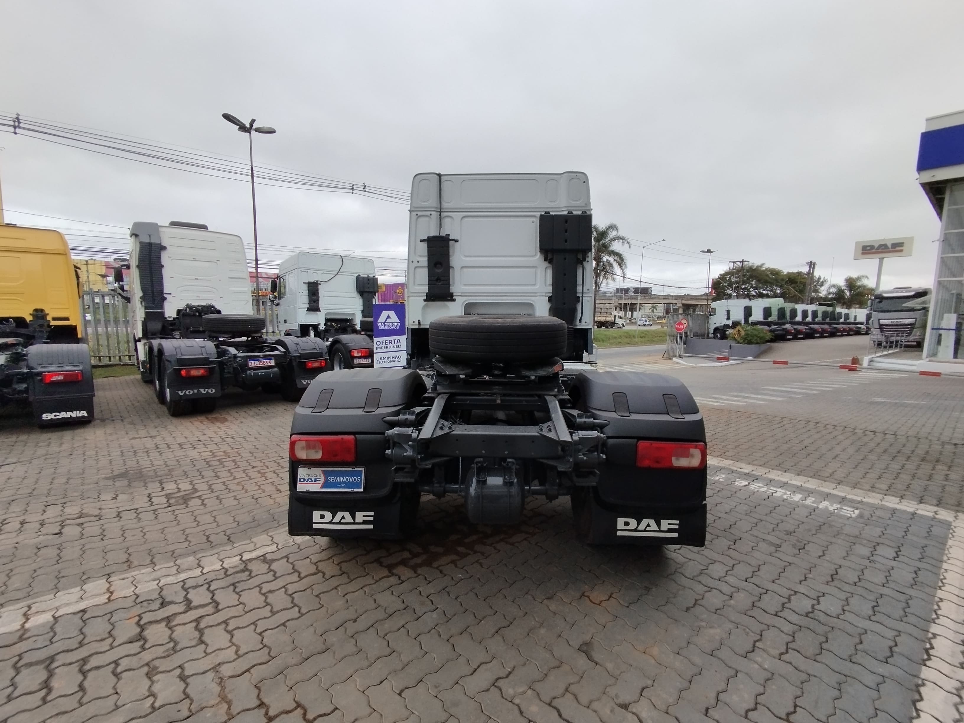 DAF-XF-XF 105 FTS 460 6x2 (diesel)(E5)
