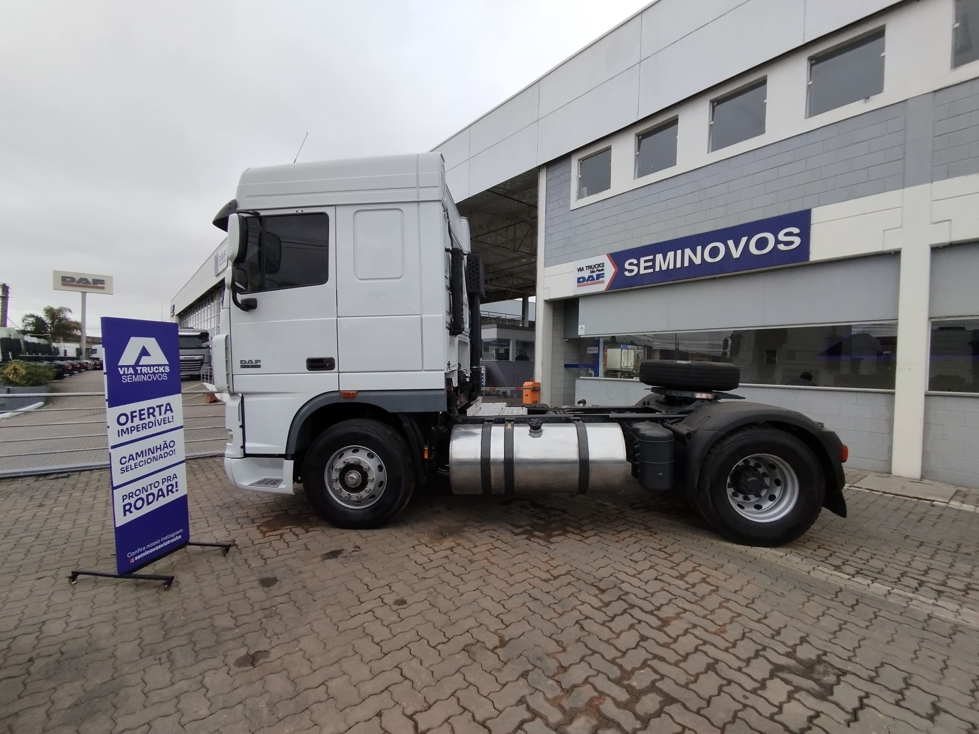 DAF-XF-XF 105 FTS 460 6x2 (diesel)(E5)