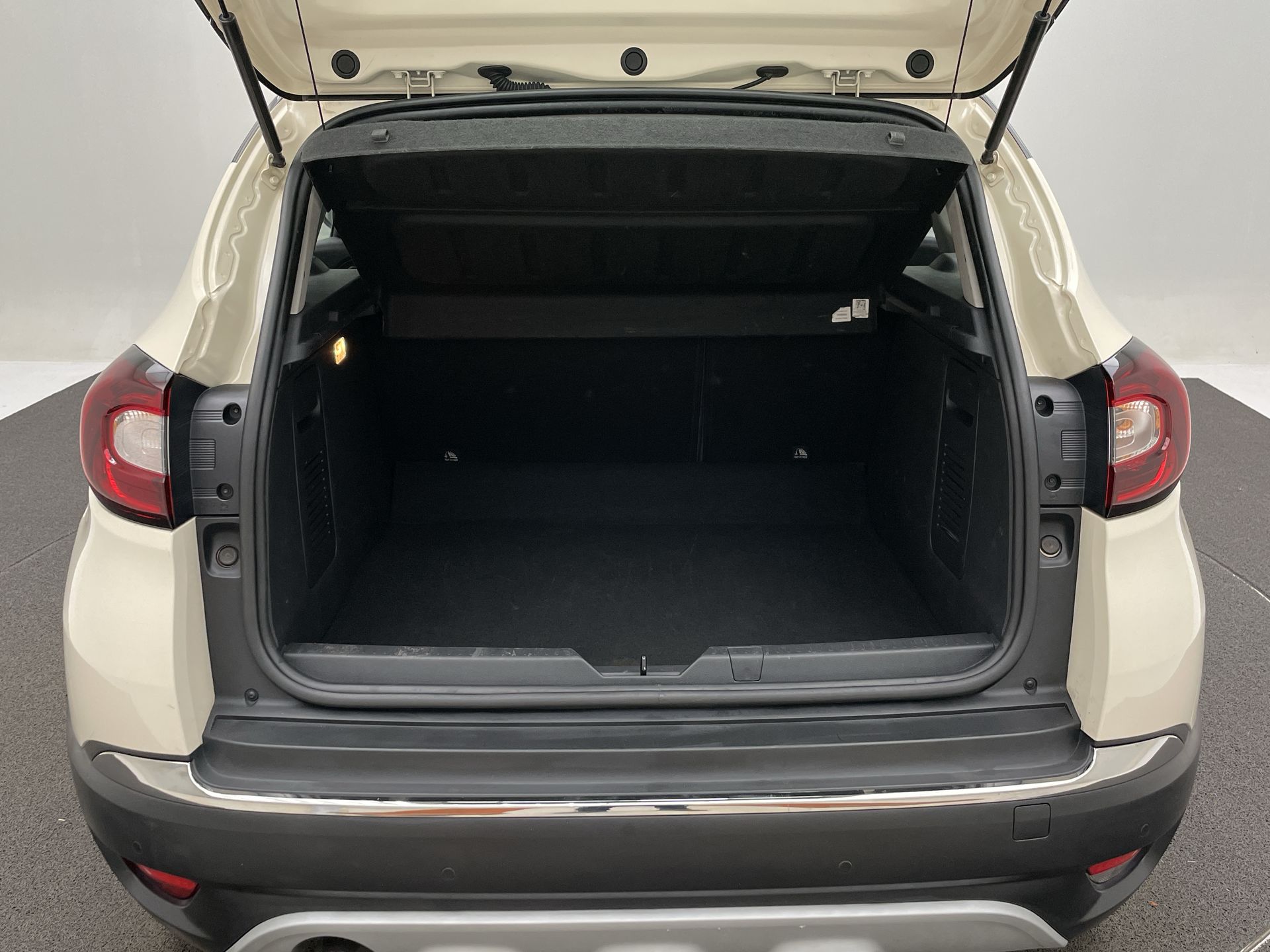 CAPTUR Intense 1.6 16V Flex 5p Aut.