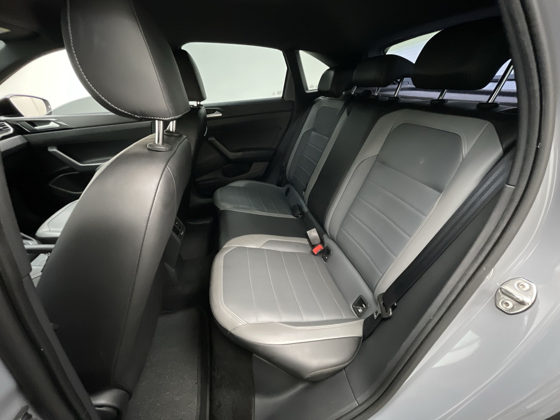nivus highline 1.0 200 tsi flex aut.
