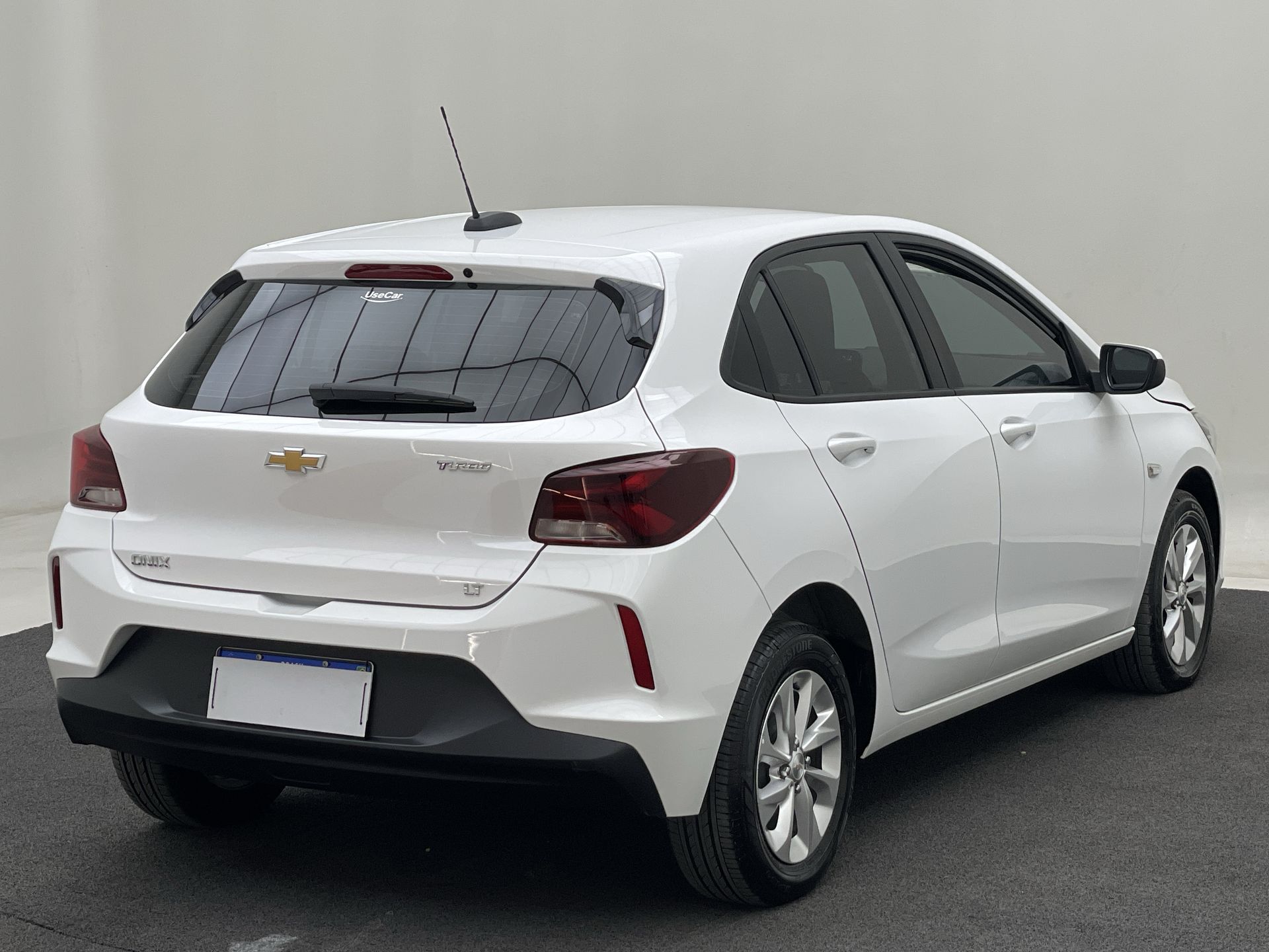 GM - Chevrolet-ONIX-ONIX HATCH LT 1.0 12V Flex 5p Mec.
