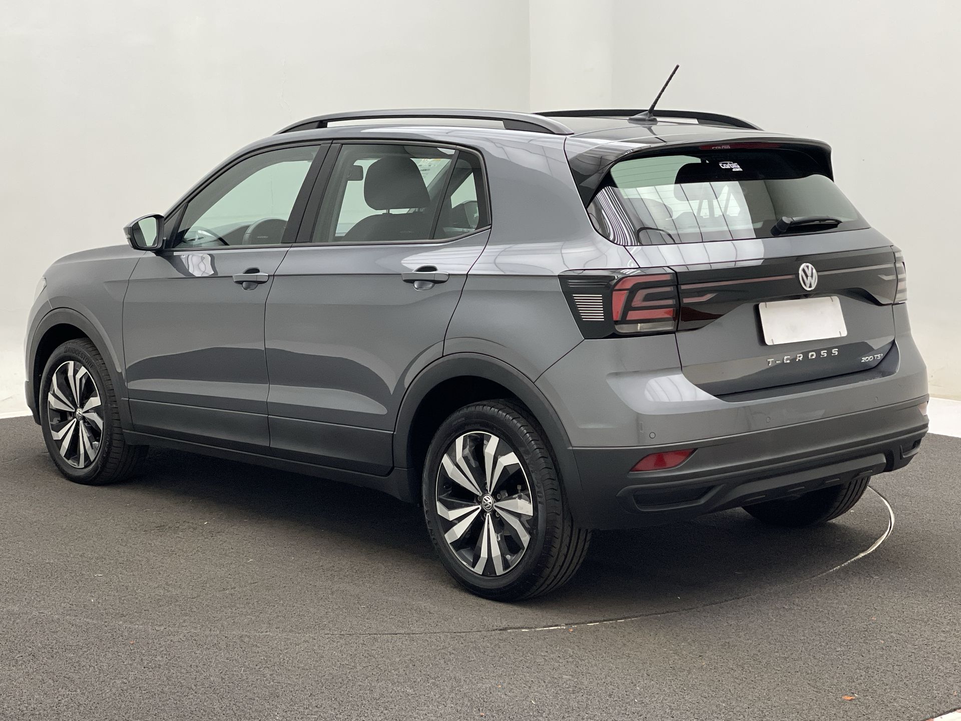 VW - Volkswagen-T-Cross-T-Cross 200 TSI 1.0  Flex 12V 5p Aut.