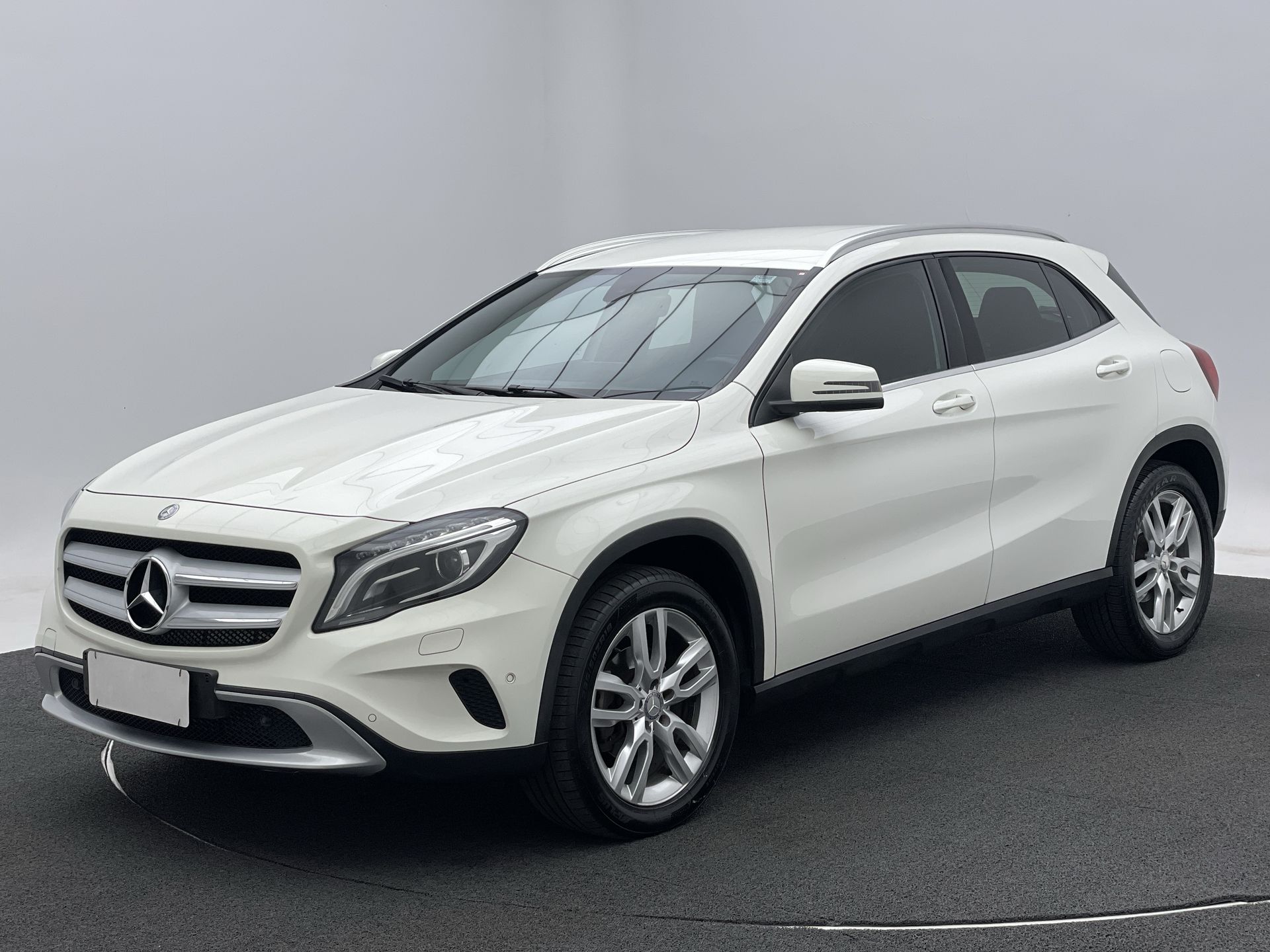 GLA 200 Advance 1.6/1.6 TB 16V Flex Aut.