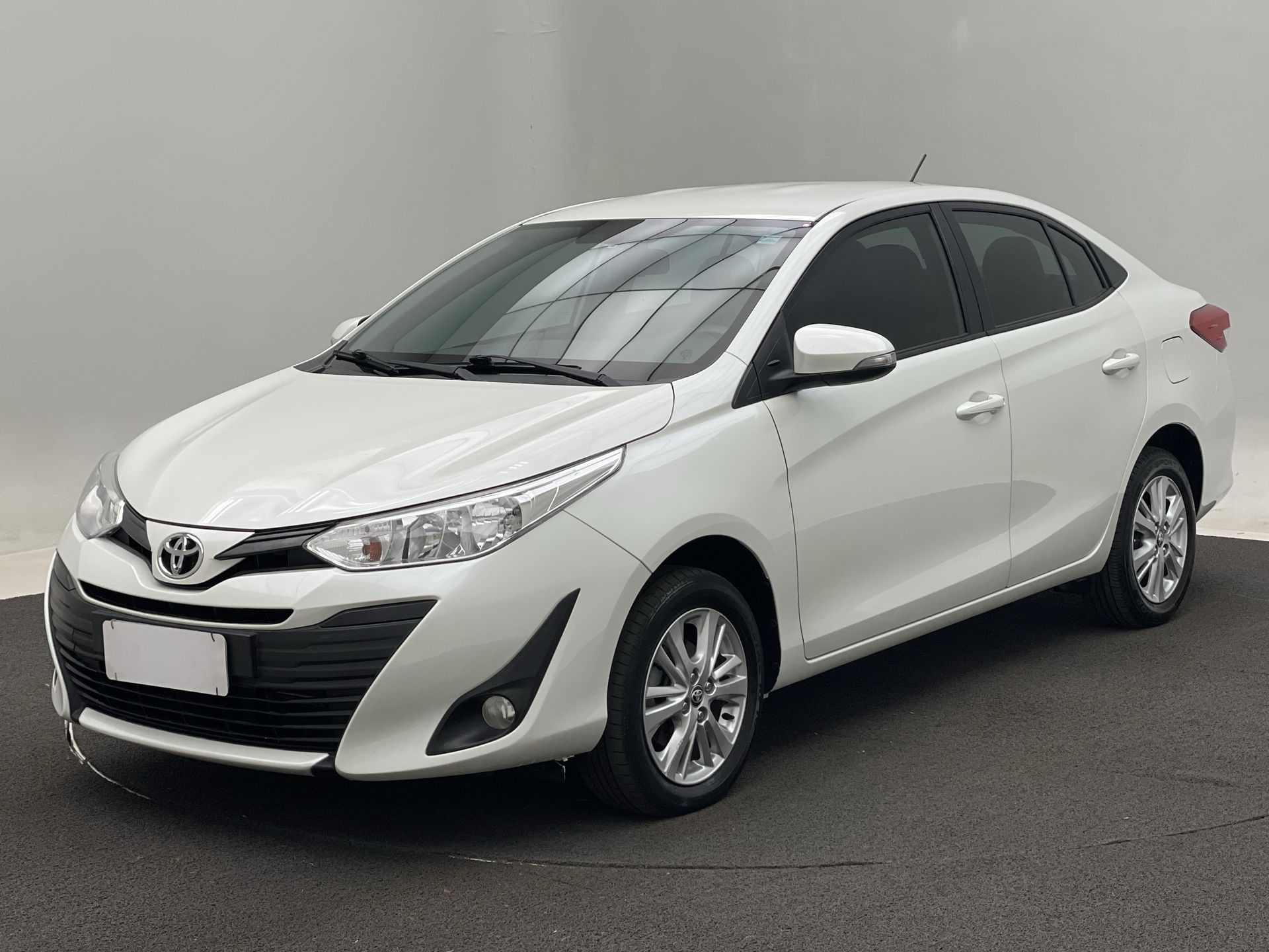 YARIS XL Sedan 1.5 Flex 16V 4p Aut.