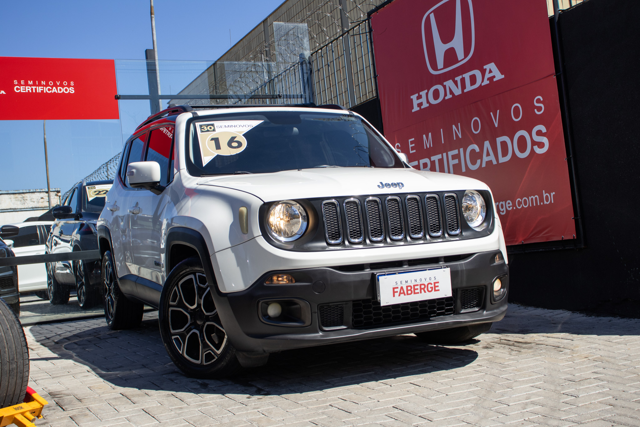 Renegade Longitude 1.8 4x2 Flex 16V Aut.