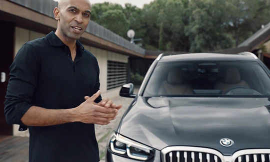 DESIGN FRONTAL DO BMW X3 COM A NOVA GRADE DUPLO RIM DA BMW.