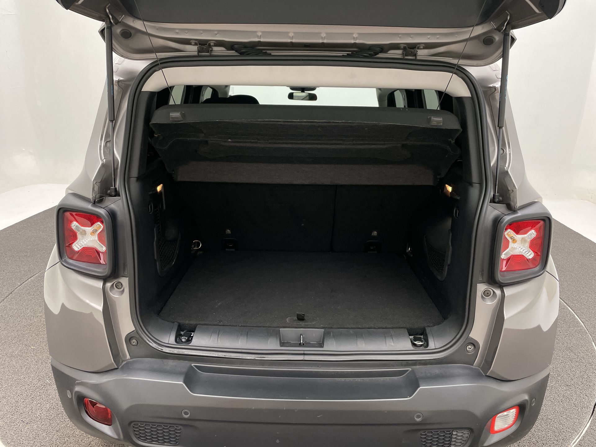 Jeep-RENEGADE-Renegade Sport 1.8 4x2 Flex 16V Aut.