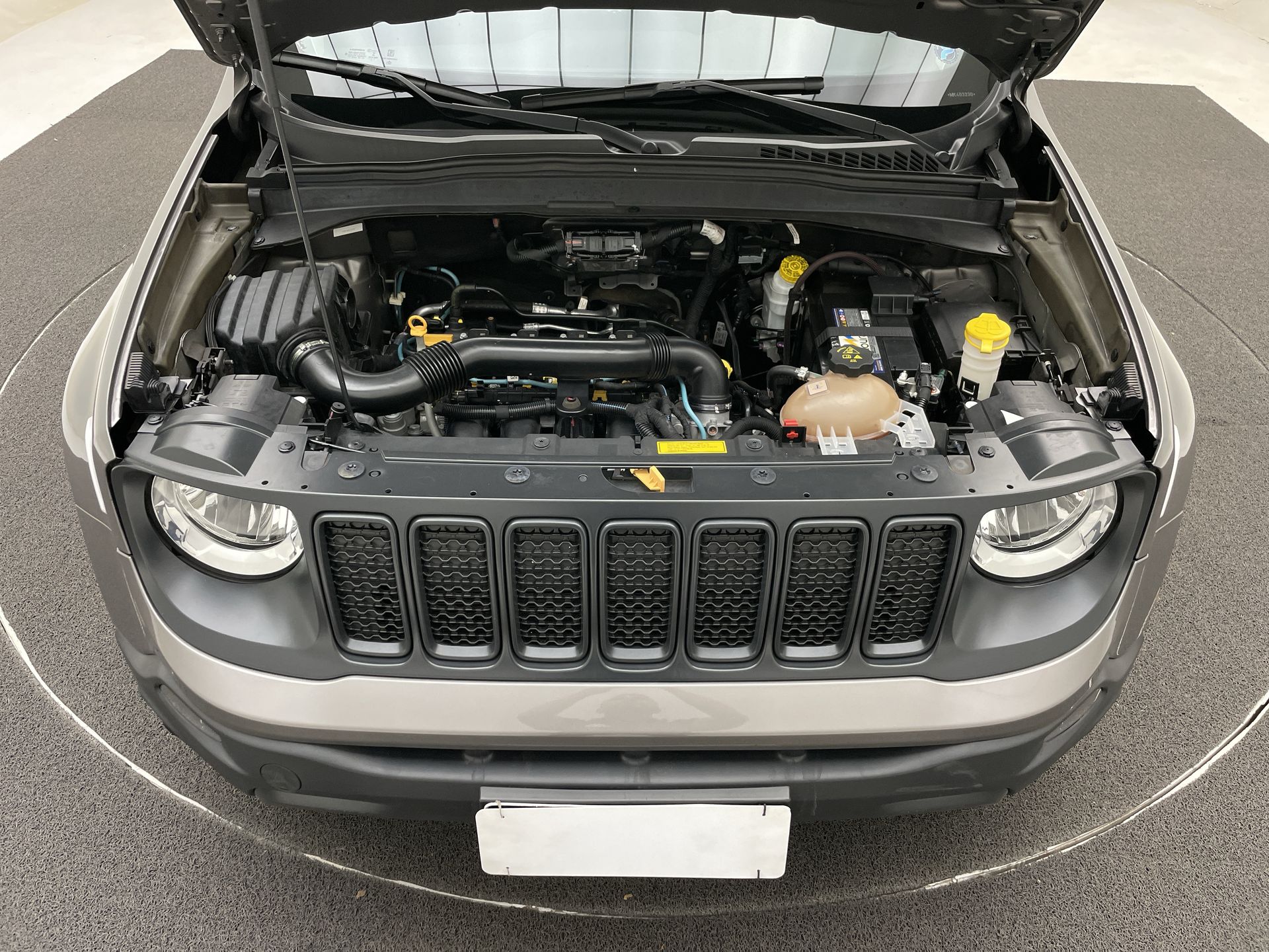Jeep-RENEGADE-Renegade Sport 1.8 4x2 Flex 16V Aut.