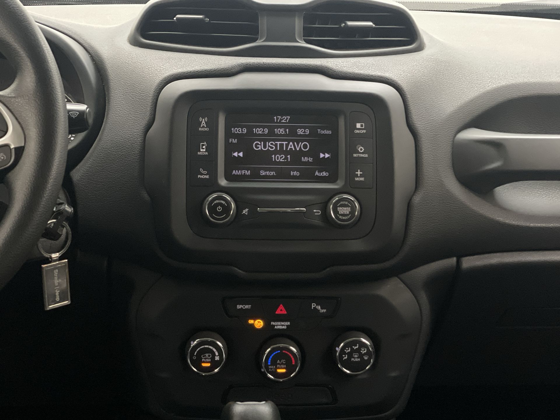 Jeep-RENEGADE-Renegade Sport 1.8 4x2 Flex 16V Aut.