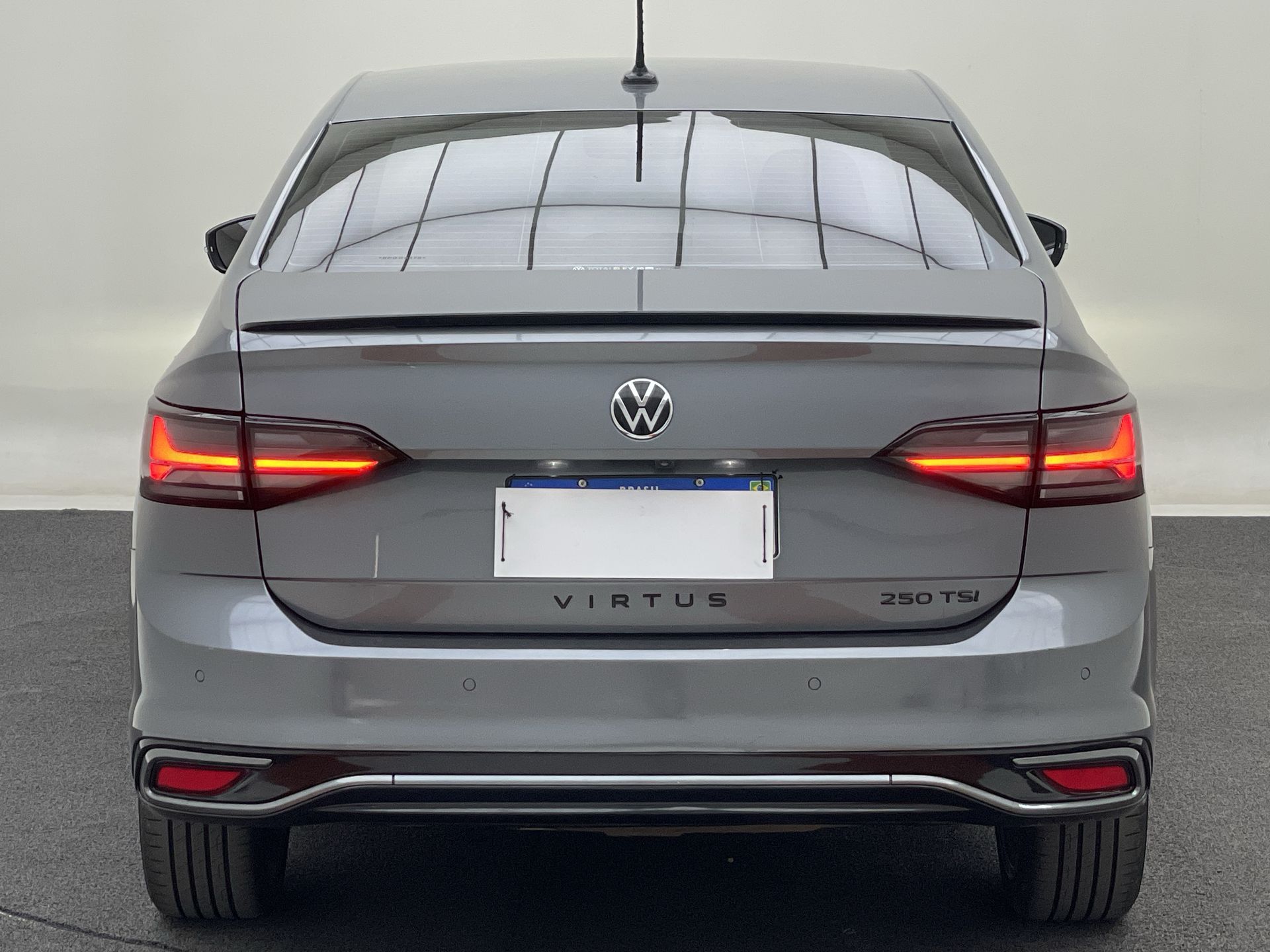 VIRTUS Exclusive 250TSI 1.4 Flex 16V Aut
