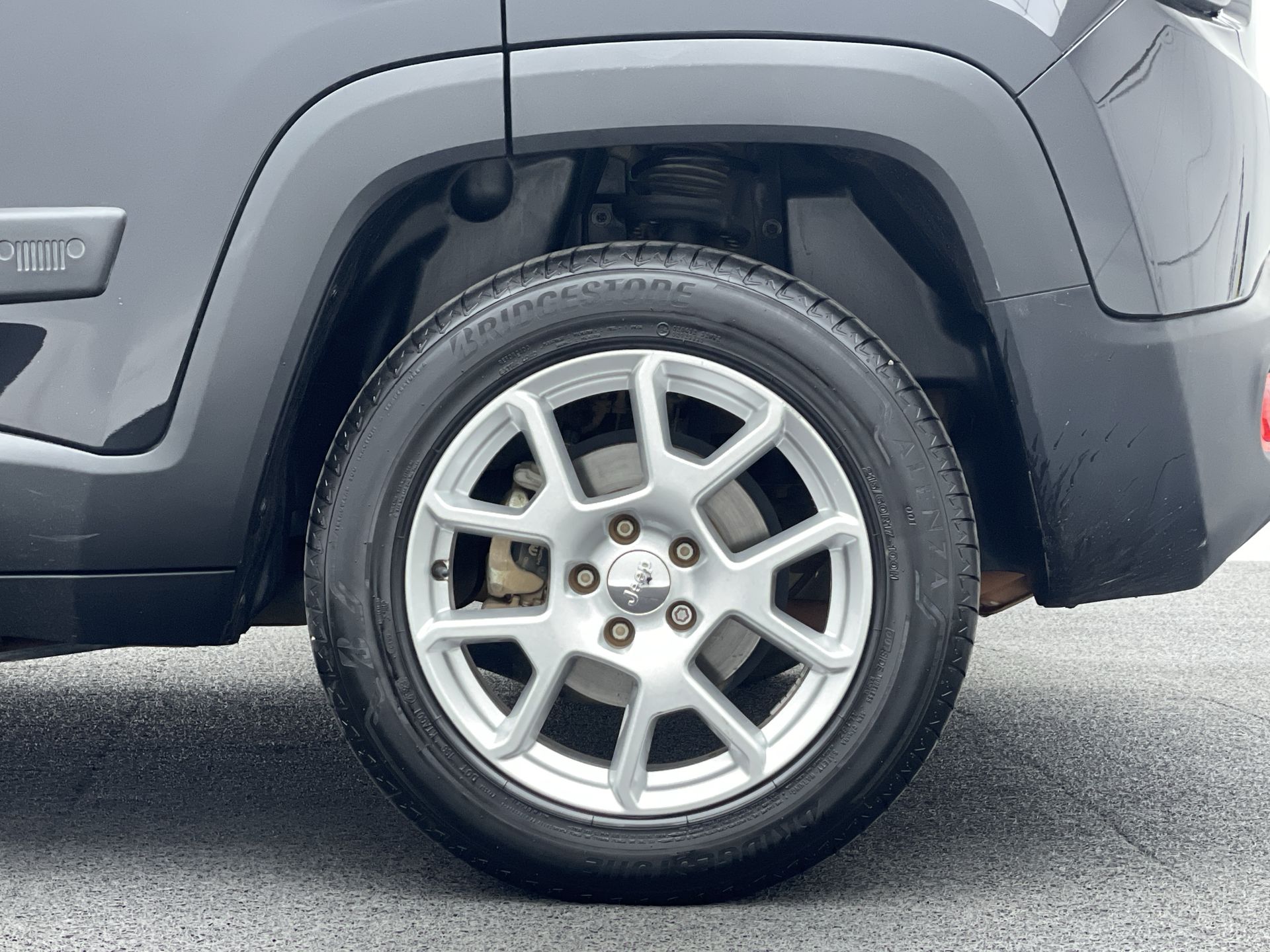 Jeep-RENEGADE-Renegade Sport 1.8 4x2 Flex 16V Aut.