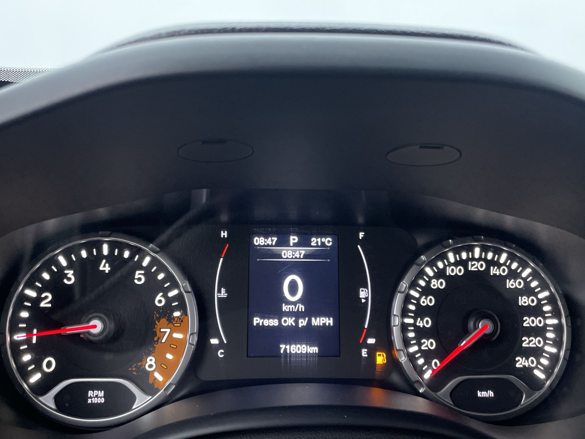 Jeep-RENEGADE-Renegade Sport 1.8 4x2 Flex 16V Aut.