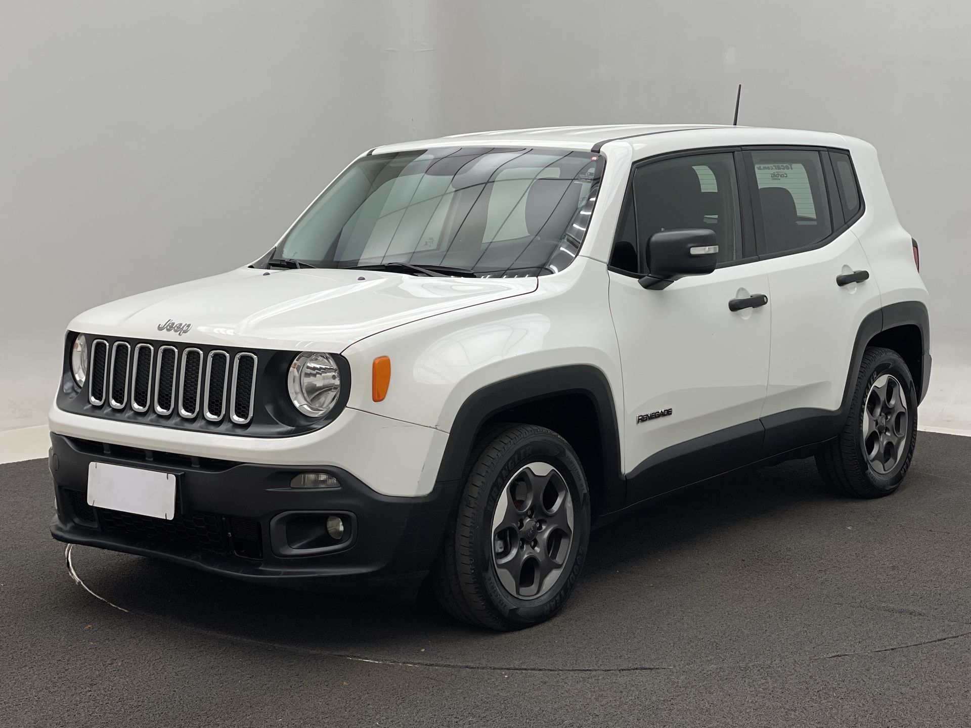 Renegade Sport 1.8 4x2 Flex 16V Mec.