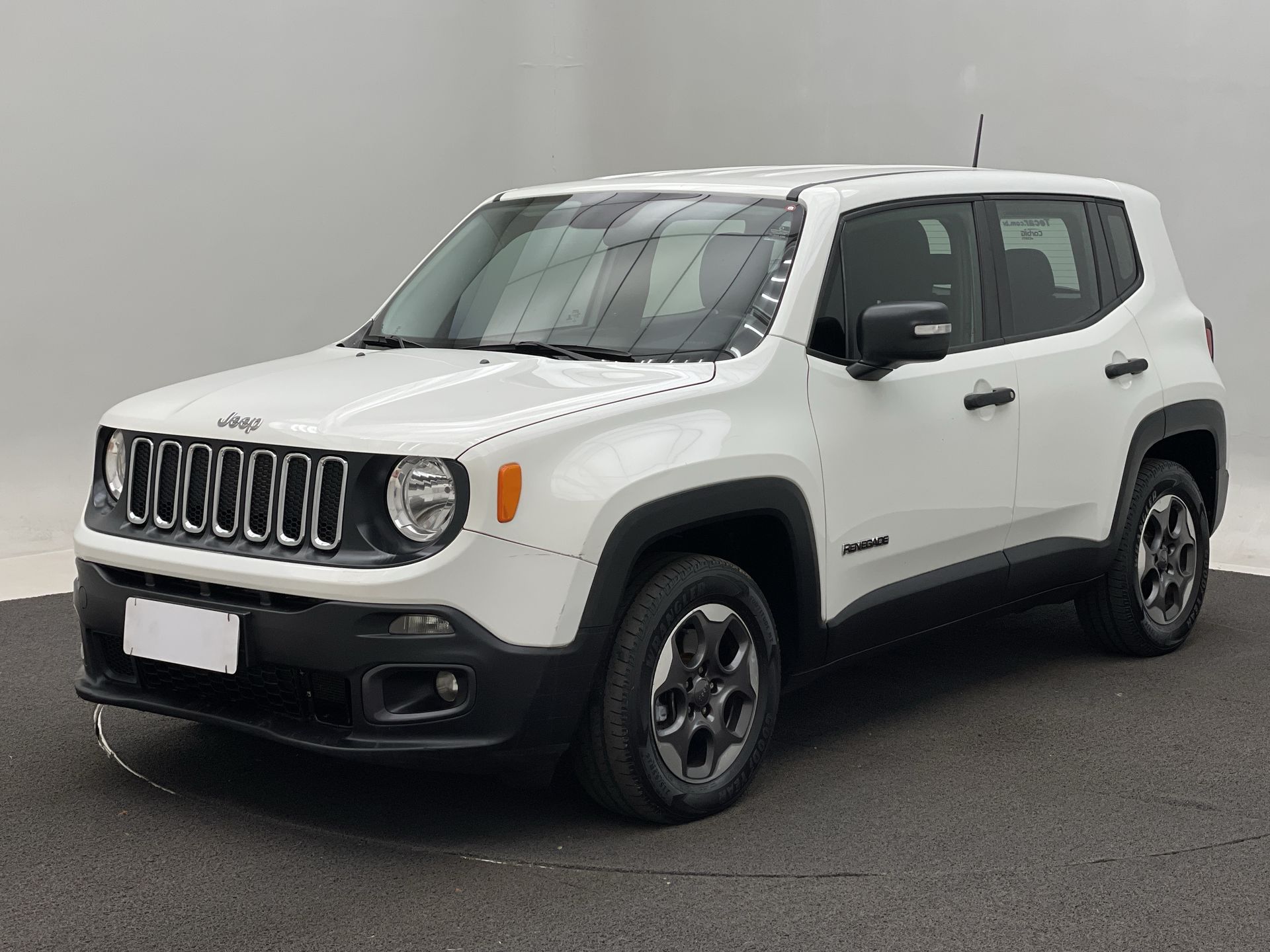 Renegade Sport 1.8 4x2 Flex 16V Mec.