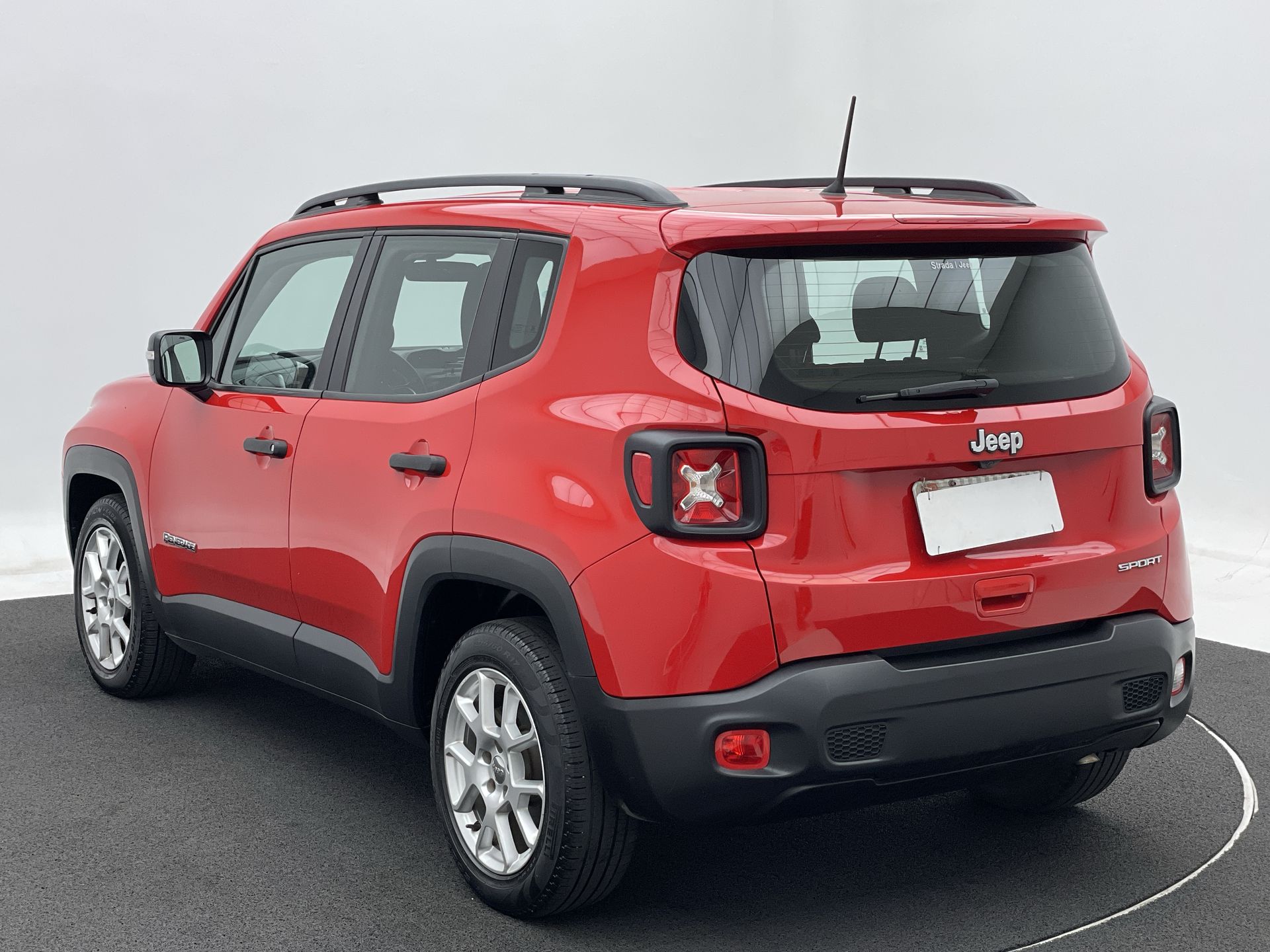 Renegade Sport 1.8 4x2 Flex 16V Aut.