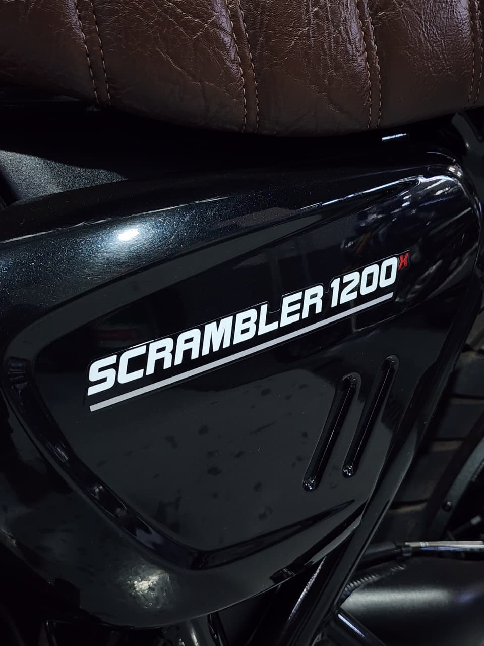 TRIUMPH-SCRAMBLER-SCRAMBLER 1200 X